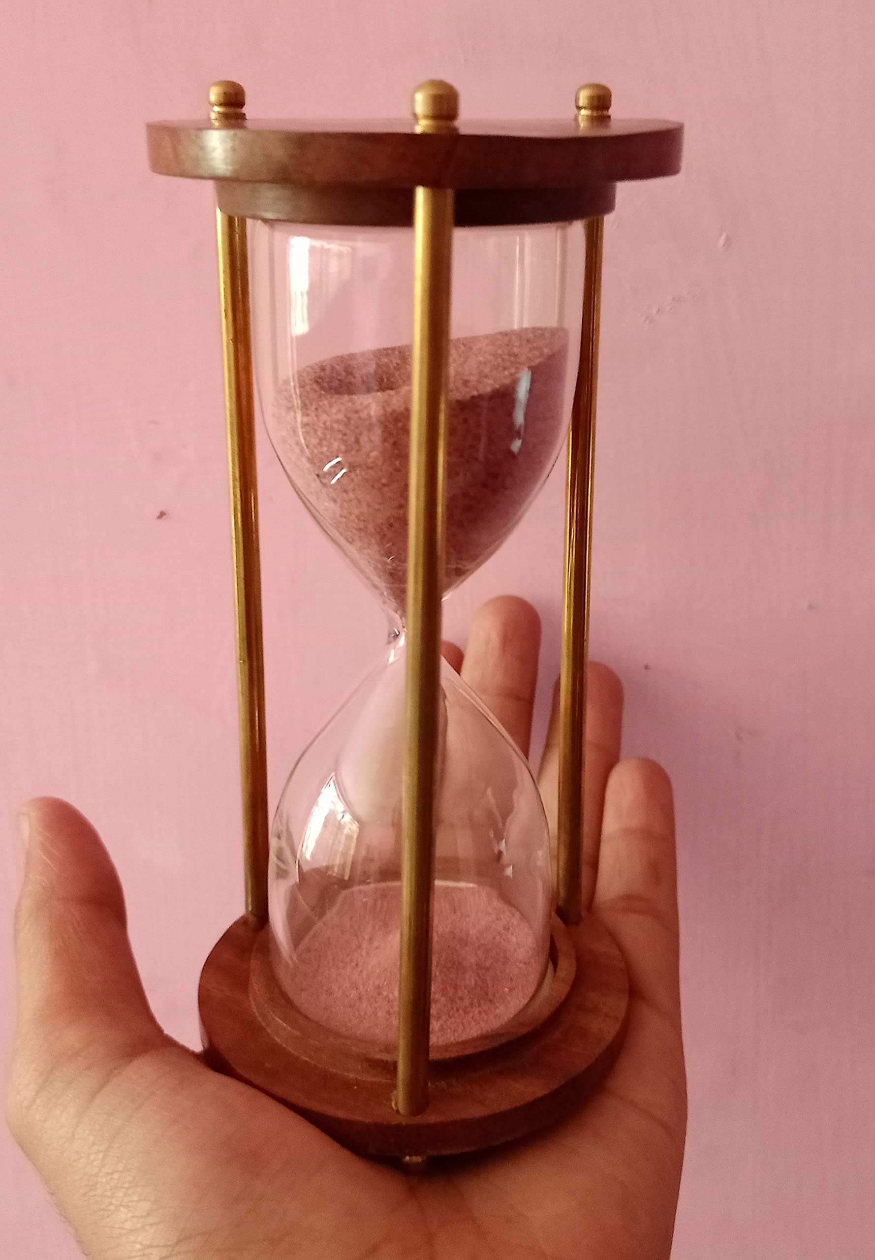 Wooden And Brass 5 Minutes Sand Timer Hour Glass Clock Home Decor Ideal For Exercise, Tea Making, Study Table Decor, Antique Nautical Decor Theme (Height 6 Inches ) Hourglass Sand Timer Brass Sand Timer Antique Sand Clock Hourglass 5 Minutes for Gift Home Decore Handmade Sandtimer