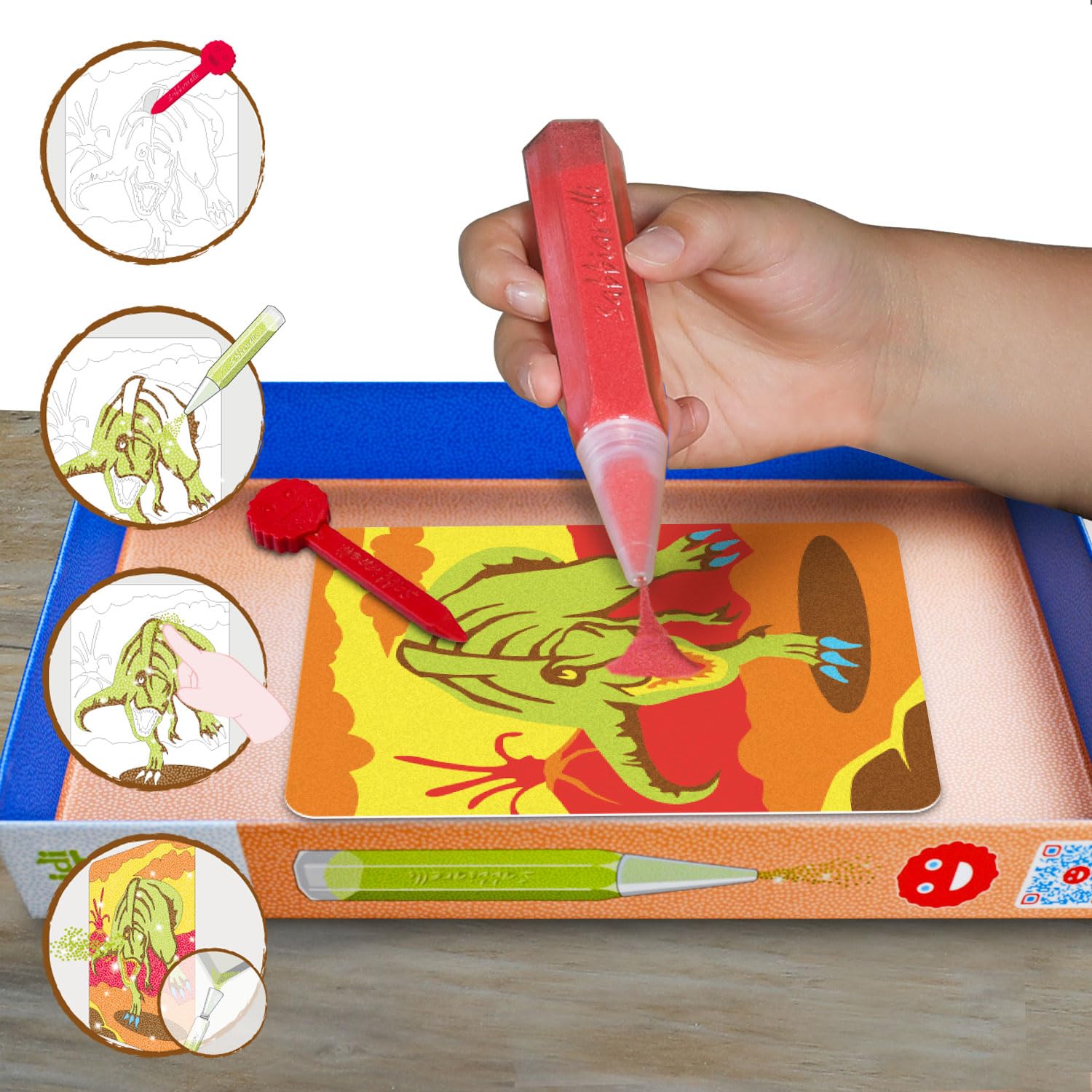 Sabbiarelli Sand-it For Fun – Kit Dinosand 5+ | Kit di Sand Art a Tema Dinosauri 100% Made in Italy con Sabbia Colorata, Disegni Adesivi e Accessori | Lavoretti Creativi per Bambino 5-12 anni