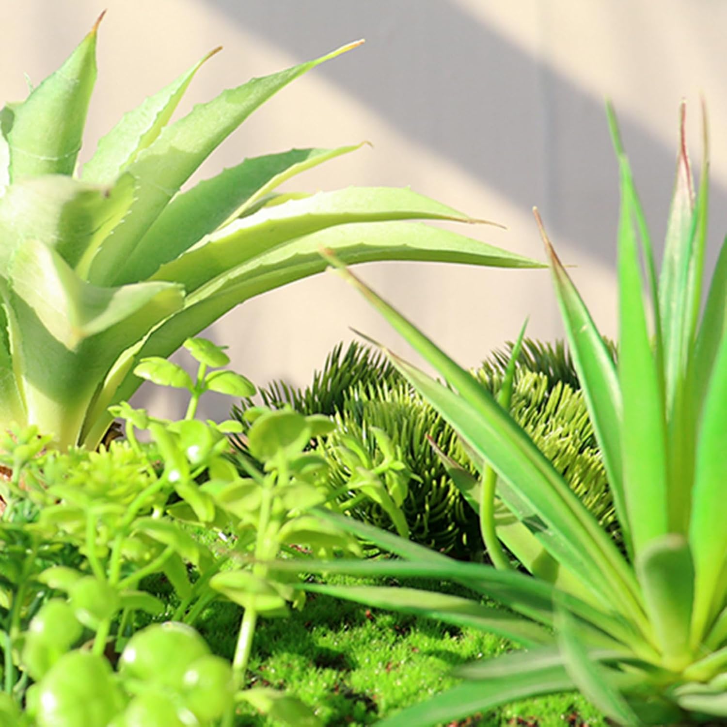 HGJH ウォールグリーン 人工観葉植物 壁掛け フェイクグリーン 多肉植物 アイビー ハンギング 雑貨 装飾 おしゃれ インテリア Amazon｜HGJH  ウォールグリーン フェイクグリーン 壁掛け 人工観葉植物 北欧風 オシャレ かわいい ディスプレイ インテリア装飾 ミニサボテン ... HGJH ウォールグリーン 壁掛け 多肉植物 造花 寄せ植え 人工観葉植物 カラー11 フェイクグリーン おしゃれ 造花 F かわい