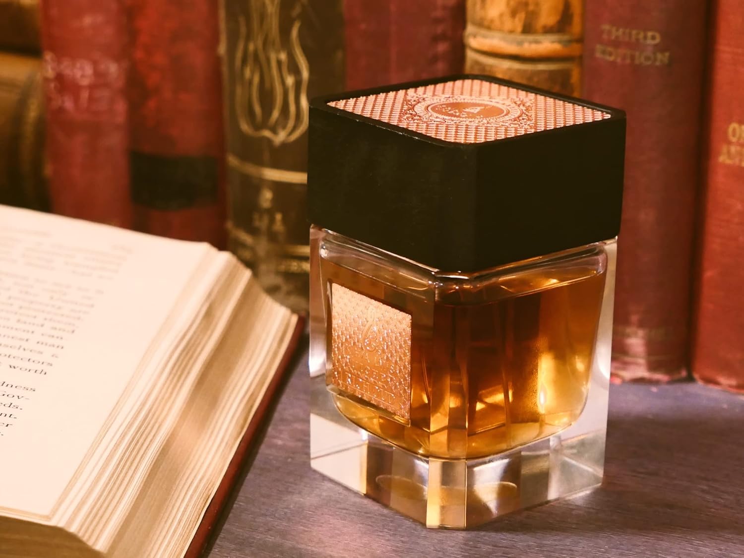 Maison d'Orient Rich Oud Eau de Parfum 3.4 oz - Masculine Blend with Warm Smoky Incense Earthy Accords and Spicy Black Pepper loved for its long lasting trail and compliment catching aroma - Image 4