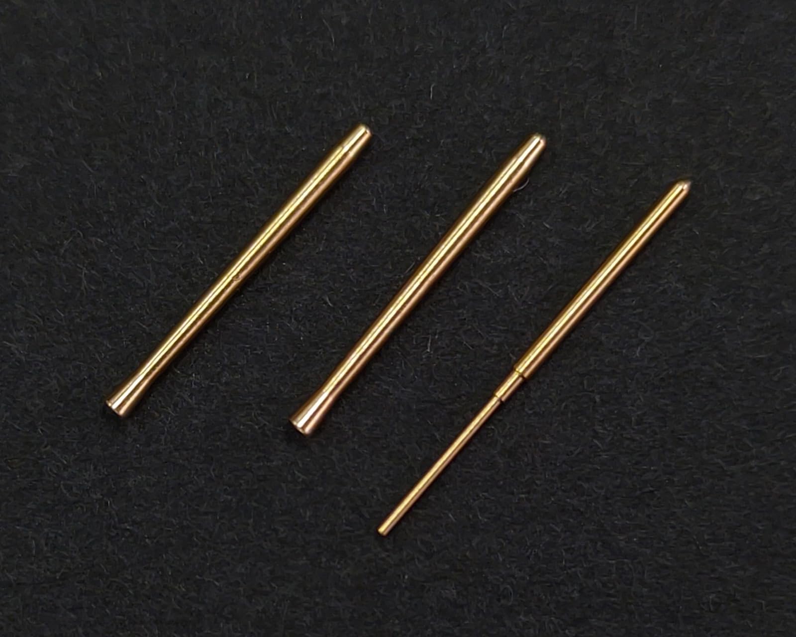 (未使用･未開封品)　ファインモールド 1/72 航空機用アクセサリー 零戦五二型用20mm機銃&amp;ピトー管セット プラモデル用パーツ 11938 tu1jdyt Amazon | ファインモールド 1/72 航空機用アクセサリー 零戦五二