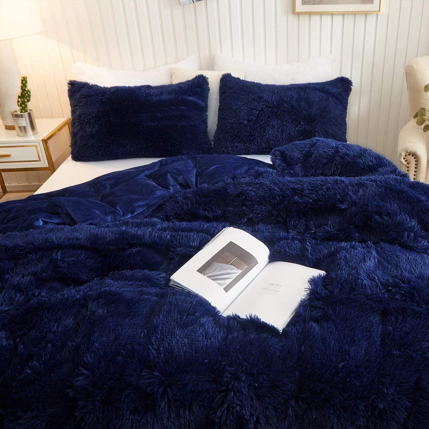 Velvet Plush Duvet Cover Luxury Ultra Soft Quilt Cover 3 Pcs with Zip Bedding Set (1 Faux Fur Duvet Cover + 2Faux Fur Pillowcases) - Grey 229 x 229 cm (90 x 90 cm) (Blue 264 x 229 cm (104 x 90 cm) image 3