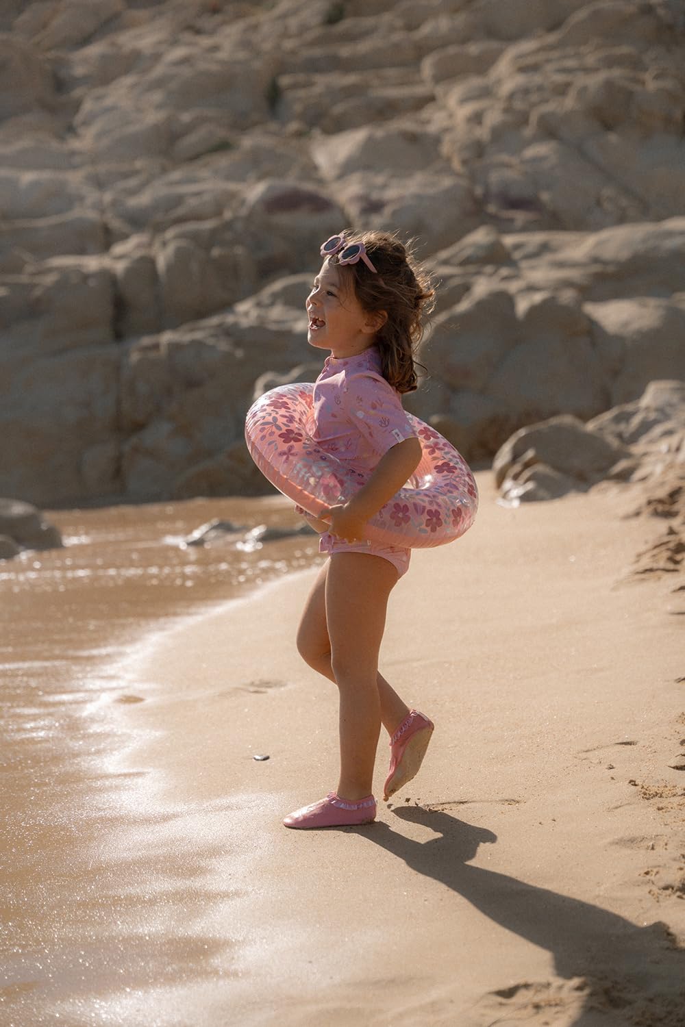 Little Dutch Bikinihose Badehose mit Rüschen für Baby Mädchen (Gr. 74/80) rosa - Ocean Treasures