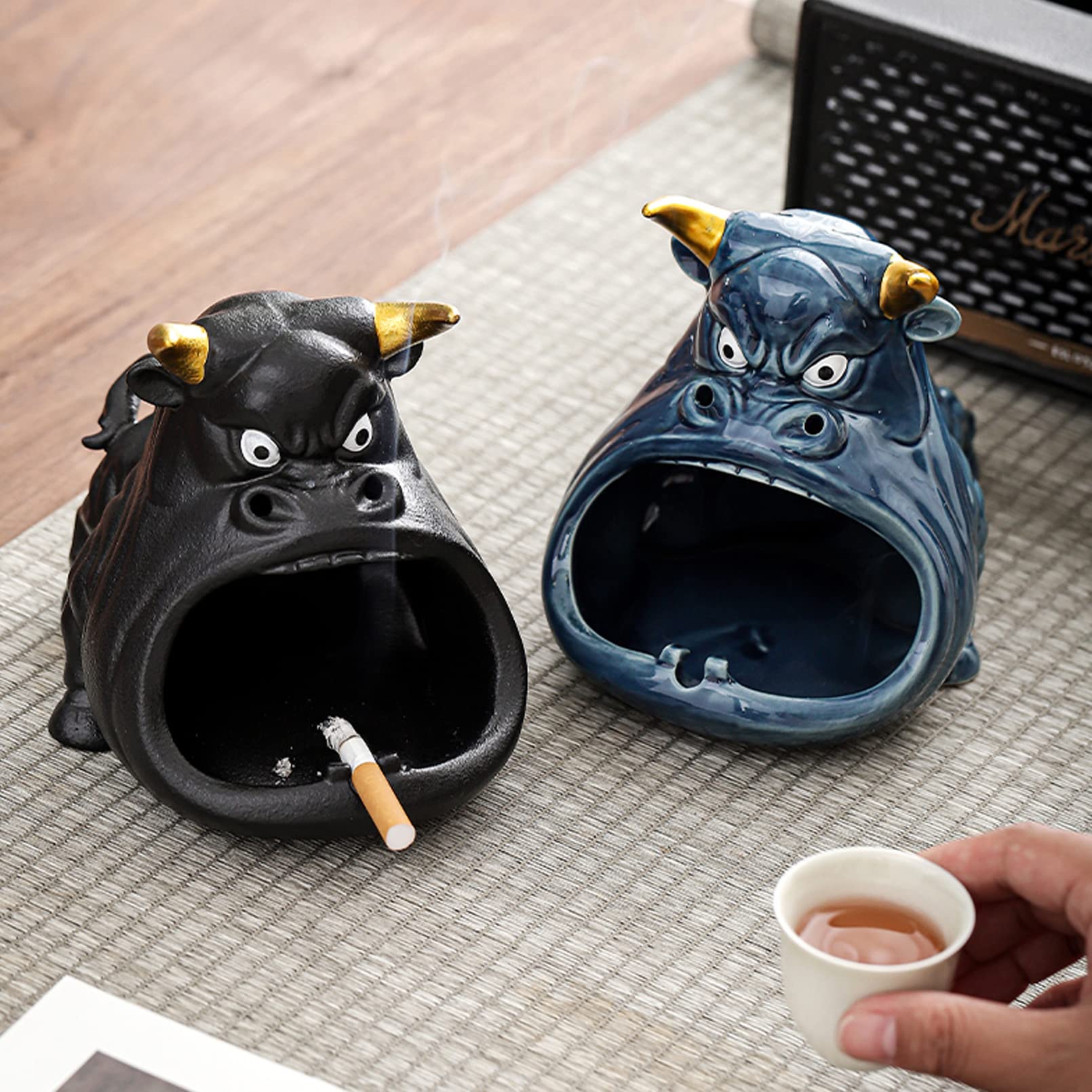 Cartoon Mini-Tisch-Mülleimer, Material Keramik, Multifunktionaler Mülleimer for das Home Office(Blu)