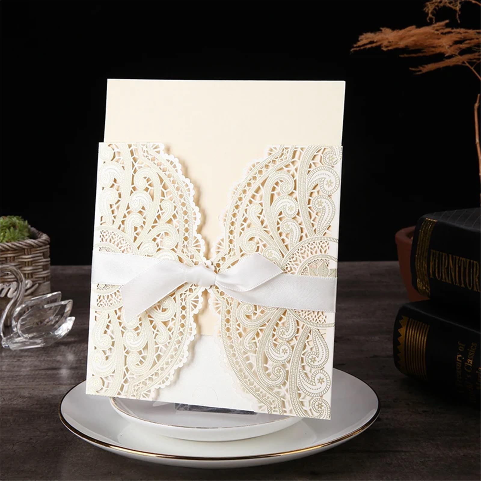 Hochzeitseinladungen Karte 10 Stücke Laser Cut Floral Hochzeitseinladungskarte Spitze Grußkarte Benutzerdefinierte Mit Band Geburtstag Verlobung Hochzeit Partei Liefert(One Set Red)