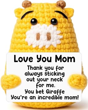 CryCarrot Mothers Day Mom Gifts from Daughter Son - Love You Mum, Handmade Crochet Giraffe Birthday Gift for Moms Mama Mommy Bonus Stepmom, Best Mom Ever Gifts for Birthday Emotional Cute Decor