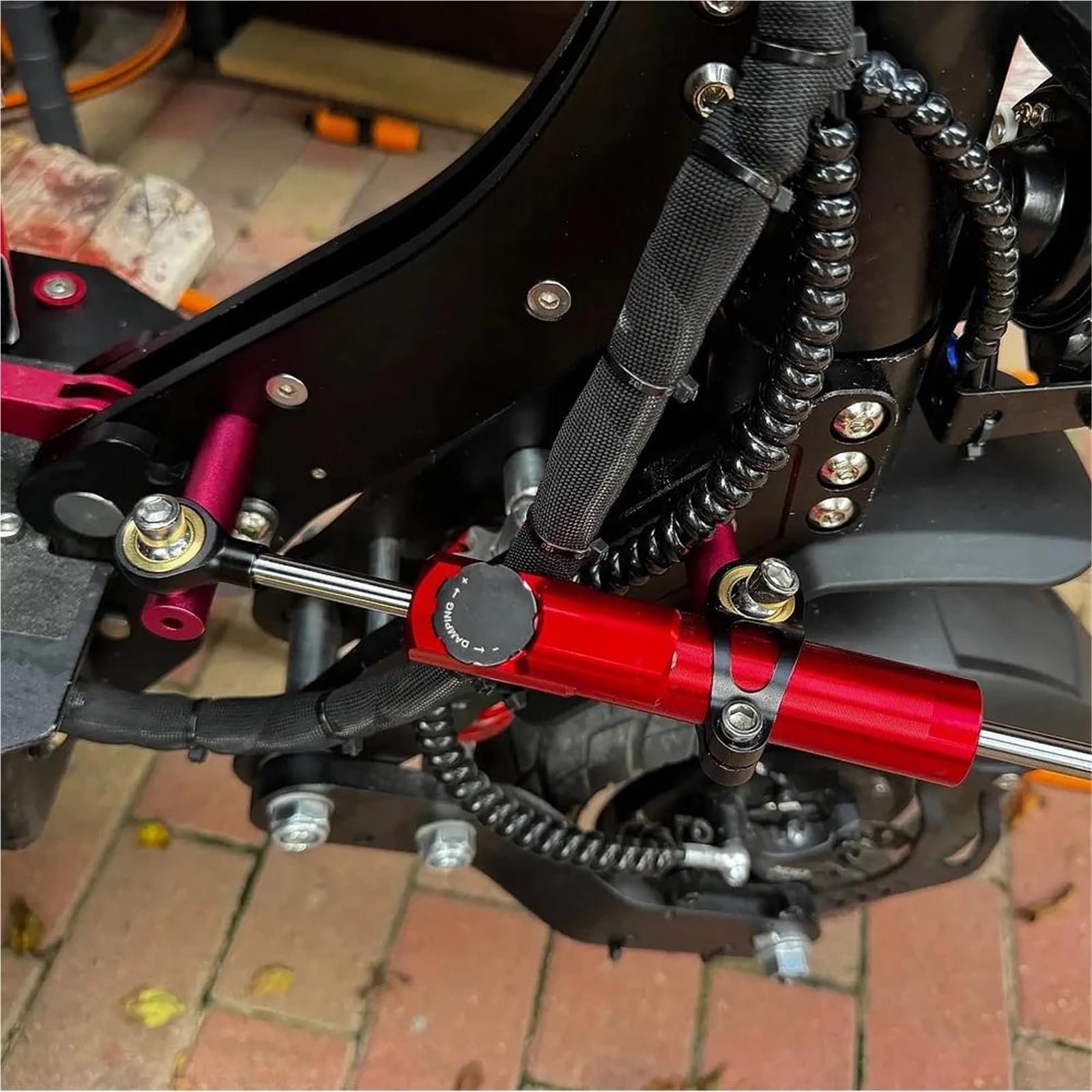 Lenkungsdämpfer-Stabilisator-Kit Für Motorräder Für Inxing V5 Elektroroller CNC-gefräste Aluminium-Twill-Halterung Für Lenkungsdämpfer Lenkungsdämpfung Befestigungs(Farbe 2)