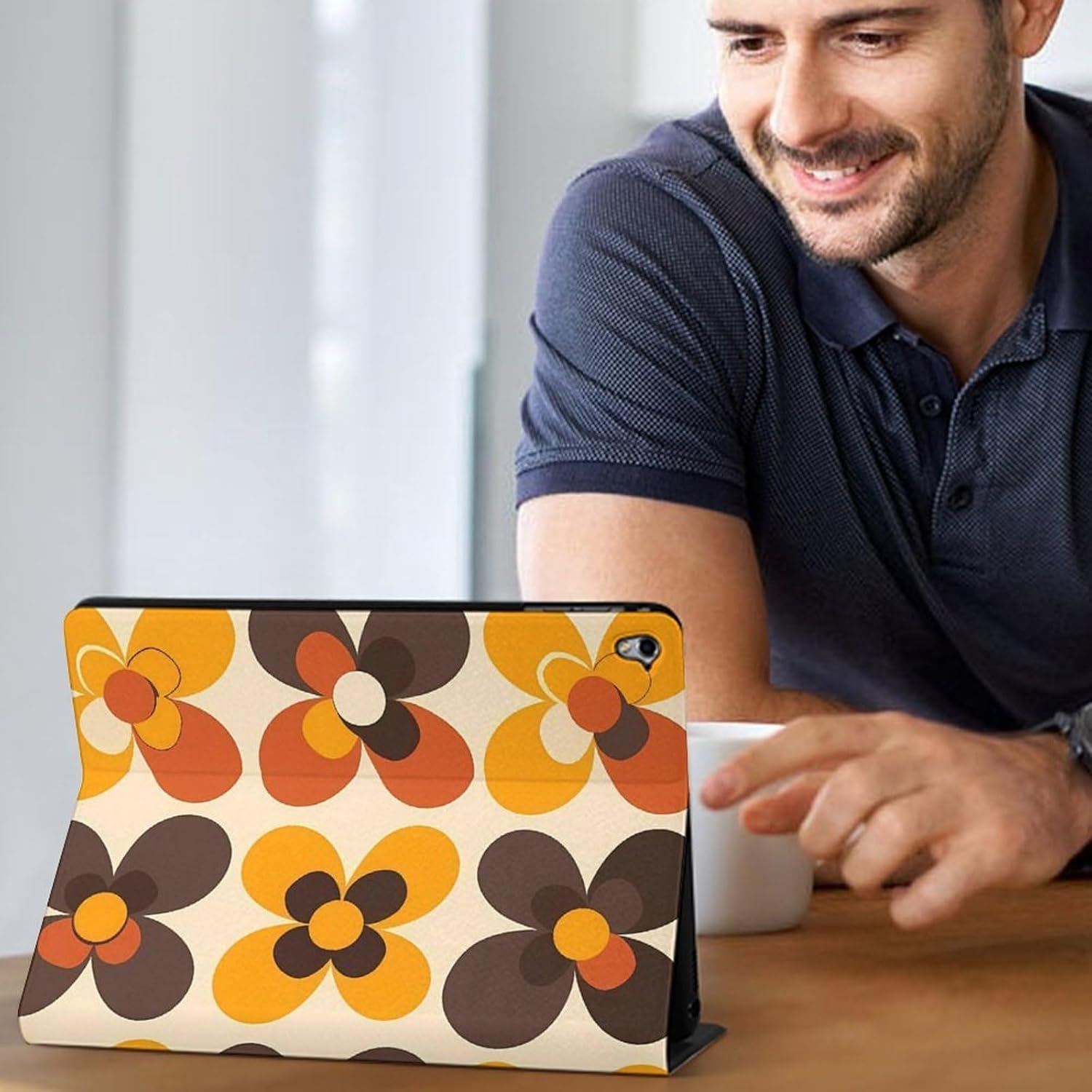 Seventies Geometric Vintage Pattern Flower Printed Case Trifold Stand Protective Cover Compatible with ipad Pro/2016 ipad Pro (9.7in)