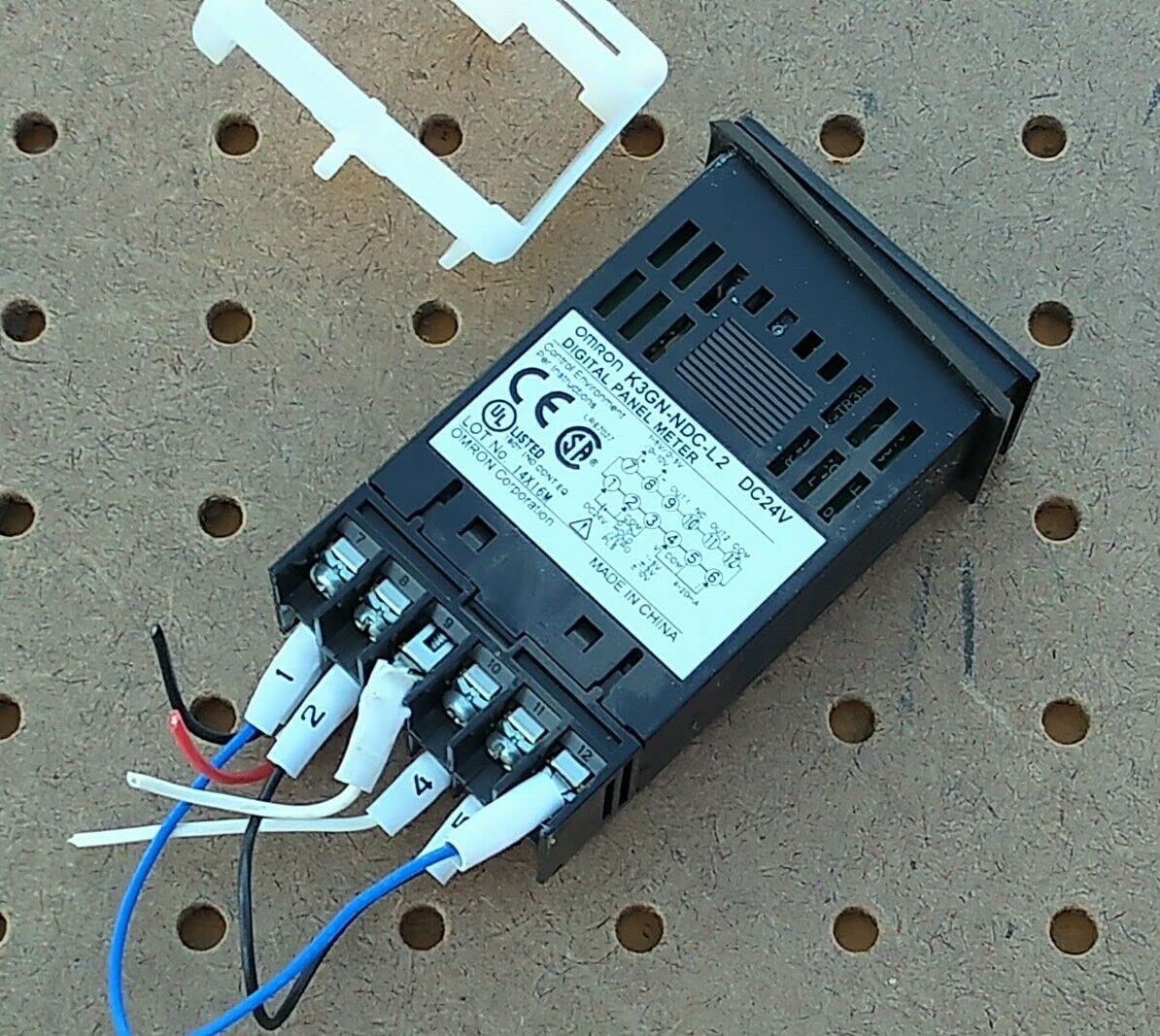 OMRON デジタルパネルメーター K3GN-NDC DC24V OMRON デジタルパネルメーター K3GN-NDC DC24V