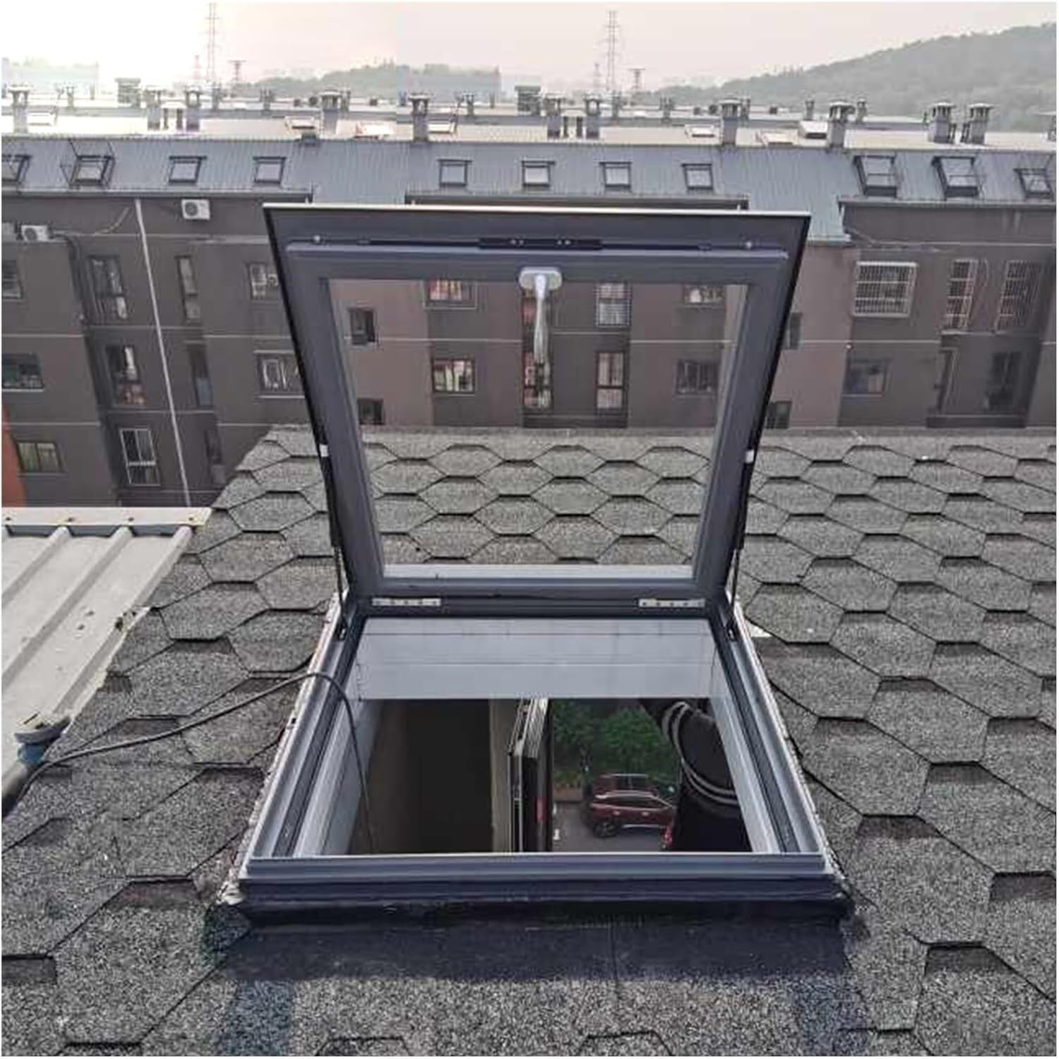 VUIKLCty Attic Roof Hatch, Double-layer Tempered Glass, Basement/sunroom/rainproof Exit Window Manhole Cover(94 * 94cm)