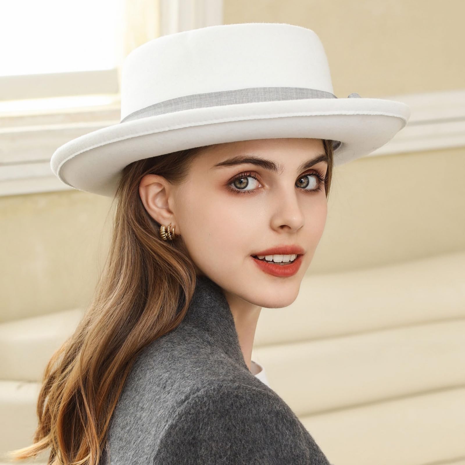 Klassischer Filzhut Damen Roll-Brim Fedora-Hut Herren Flat Tophut | für Kirche Hochzeit Party Hüte mit Schleife Band