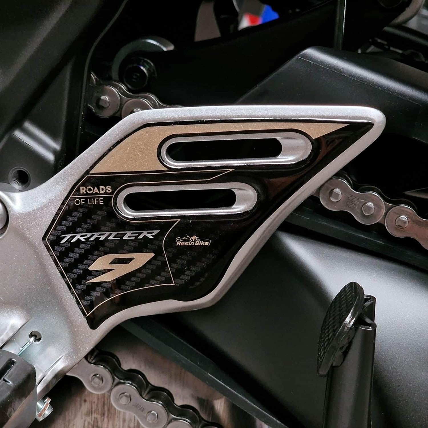Resin Bike Motorcycle 3D Stickers Compatible with Yamaha Tracer 9-9 GT 2021-2024 Gold. Heel Pad Protections from Impact and Scratches. Pair of Resin Stickers - Made in Italy