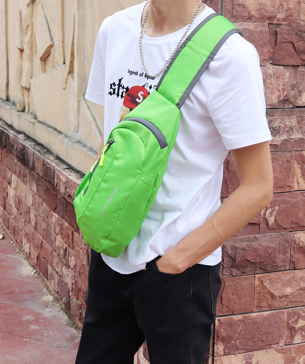 Gisdanchz Borsa a Spalla Uomo, Marsupio Sportivo Uomo Running Borsa Moto Chest Bag Mini Sling Backpack Rucksack Impermeabile Zaino Monospalla Borsello Tracolla Borse Ragazza Borsello, Verde