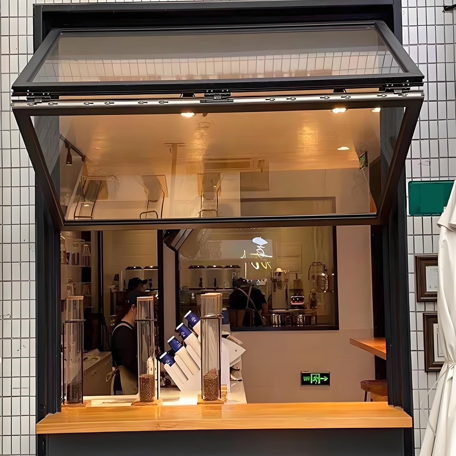 Ventana de servicio de concesión deslizante plegable de 71 x 117 cm