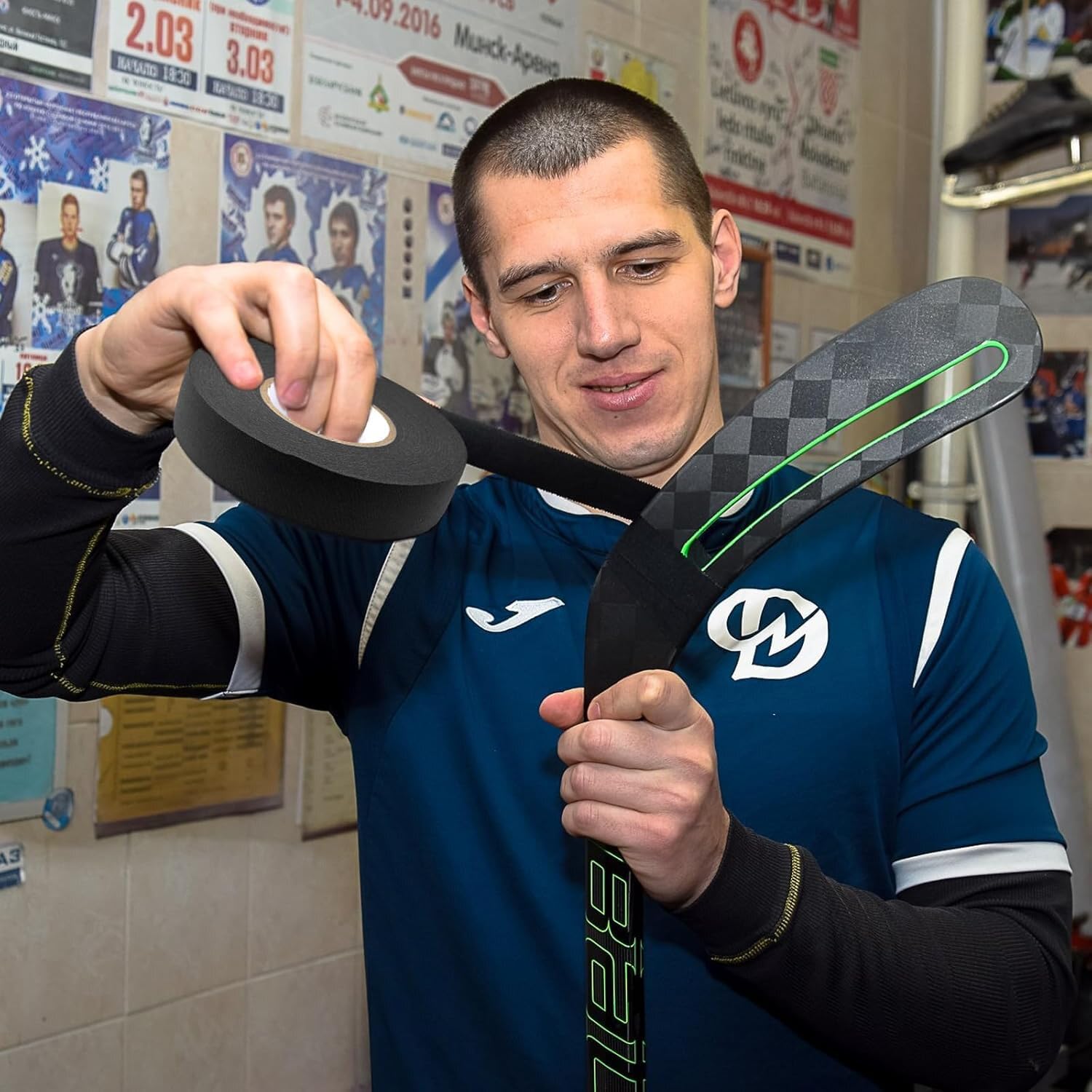 Ruban de Hockey Adhésif Tape Hockey sur Glace Autocollant Hockeys Bande 2 Rouleaux 2.5cmx25m Ruban Baton de Hockeys Grip Tape Antidérapant pour Badminton Raquette de Ping Pong Corde