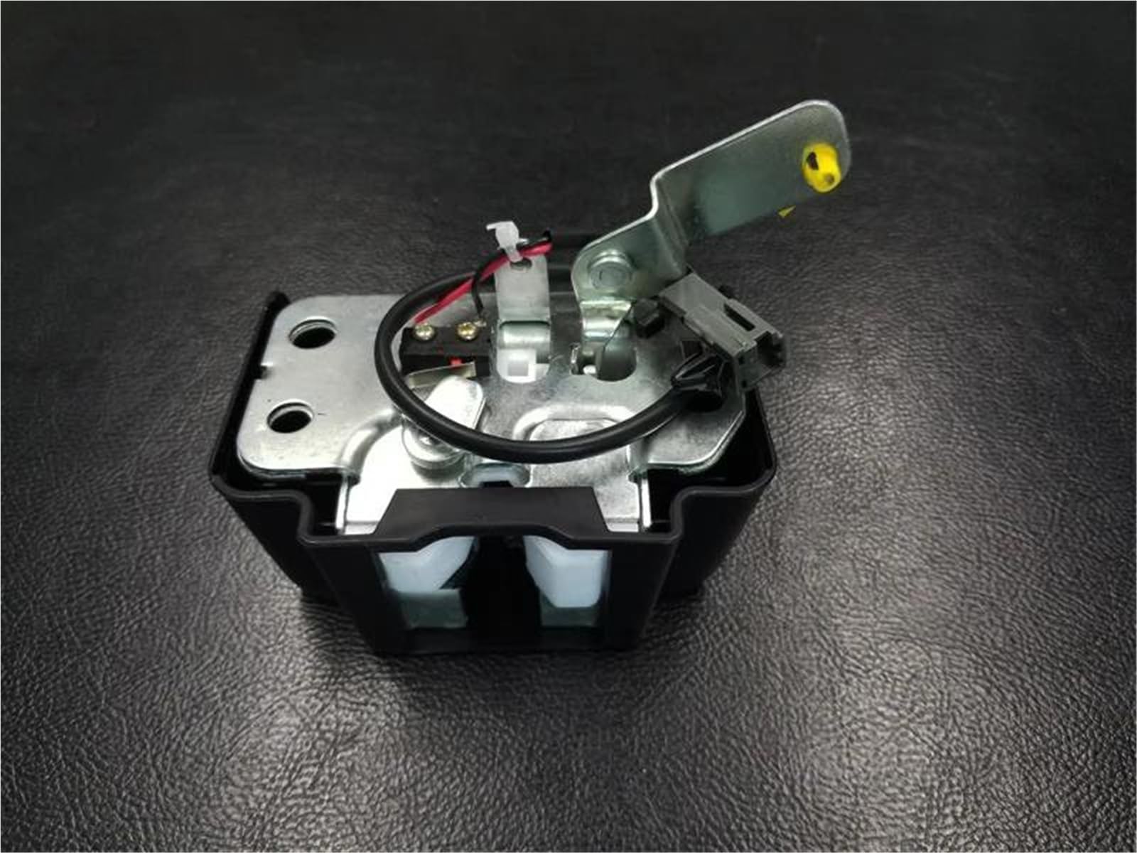 Slimes One Color For Nissan For Caravan For Urvan E25 2001 2002 2003 2004 2005 2006-2012 Tailgate Lock Back Door Latch 90502-Vw020