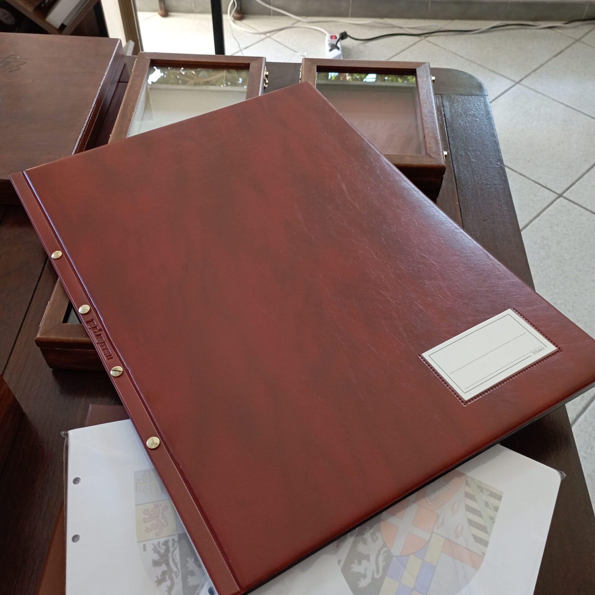Classeur pour documents anciens et affiches 35x50 cm – 20 pochettes en polypropylène, couverture rigide PVC, fabrication artisanale italienne