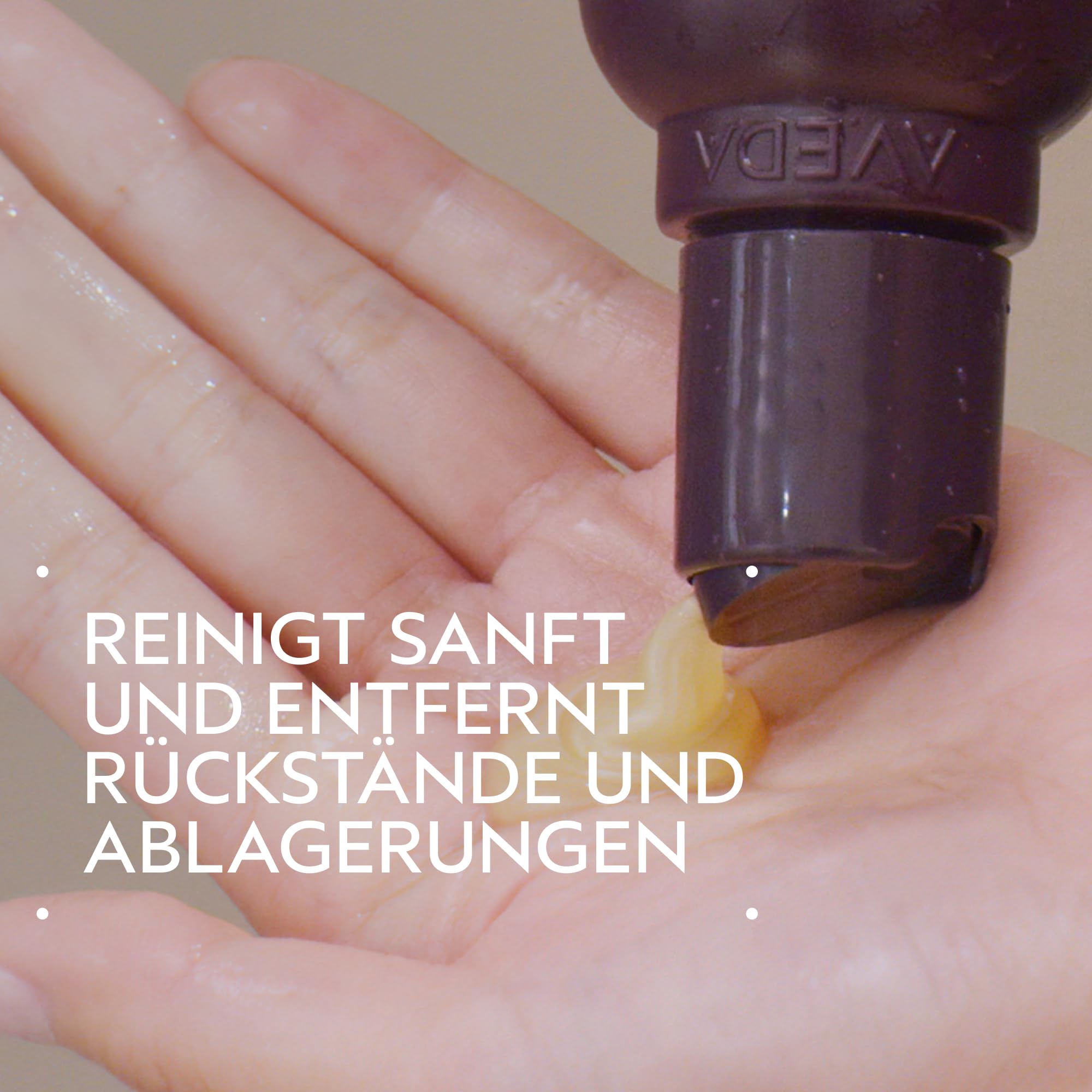 Aveda Invati Ultra Advanced™ Exfoliating Shampoo Light 1000 ml | Schritt 1 von 4 | Für feines bis mittleres, dünner werdendes Haar