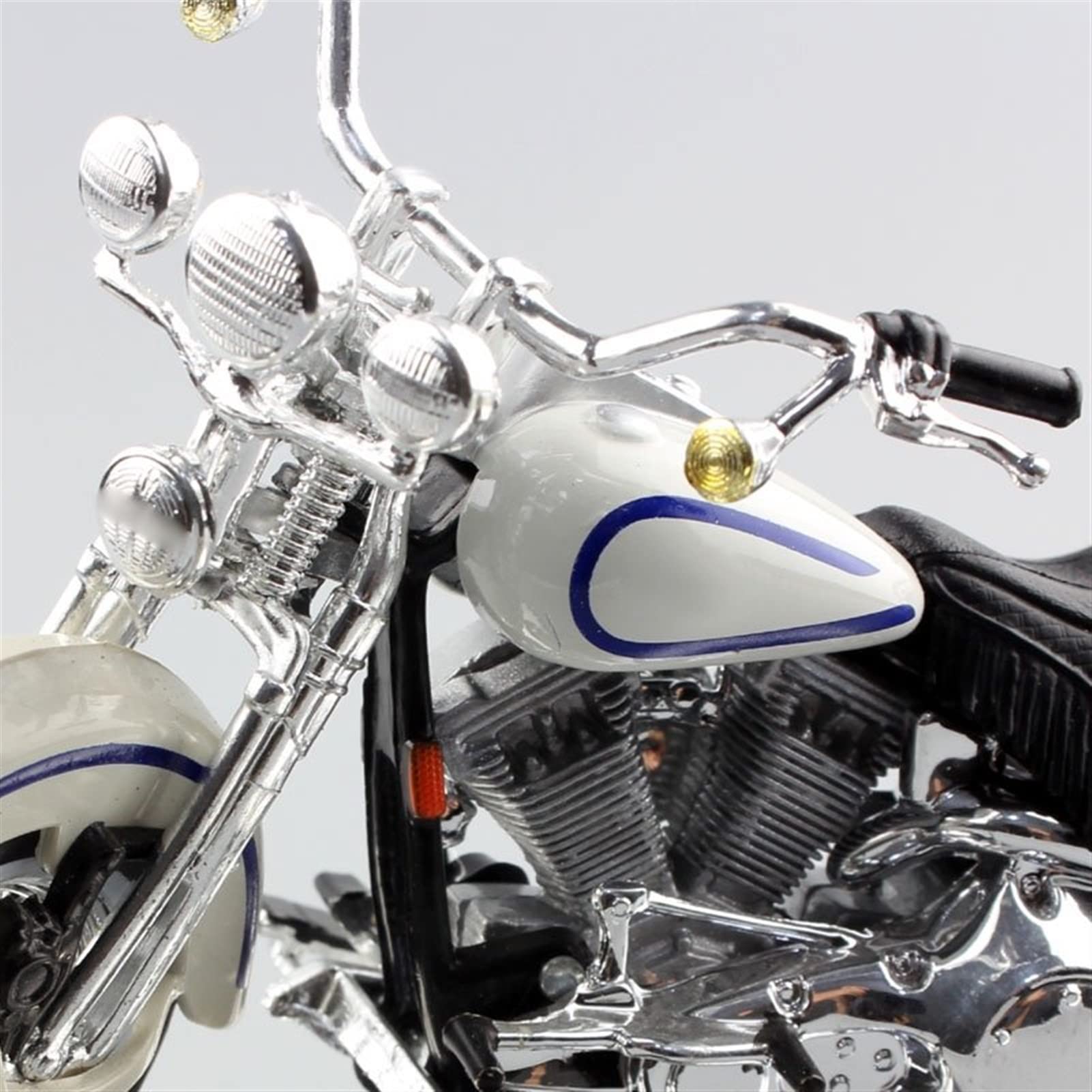 Maßstab 1:18 Retro 1998 Für Harley FLSTS Heritage Springer Old Boy Motorrad Diecasts Spielfahrzeuge Modell Spielzeugauto Erwachsene Favoriten