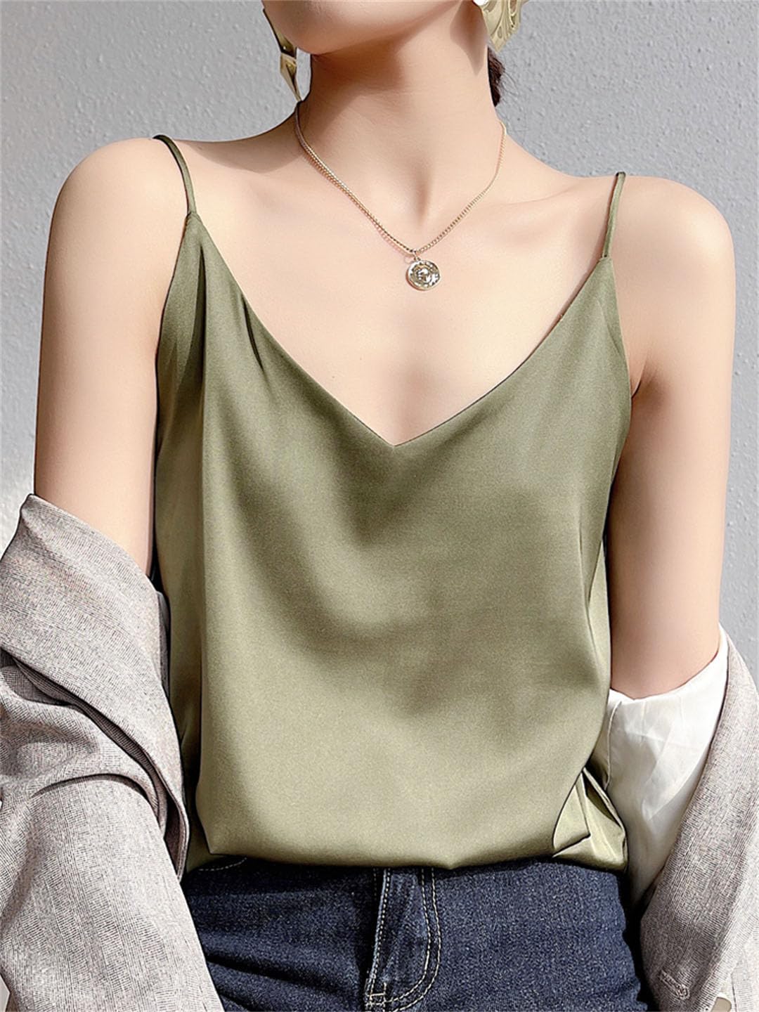 Camisola de verano con tirantes delgados para mujer, cuello en V, básica, color blanco, sin mangas