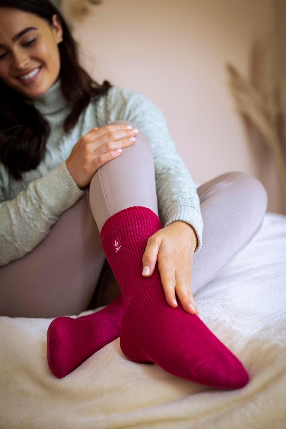 HEAT HOLDERS - Women's Original Ultimate Thermal Socks, One Size 5-9 us (Deep Fuchsia)