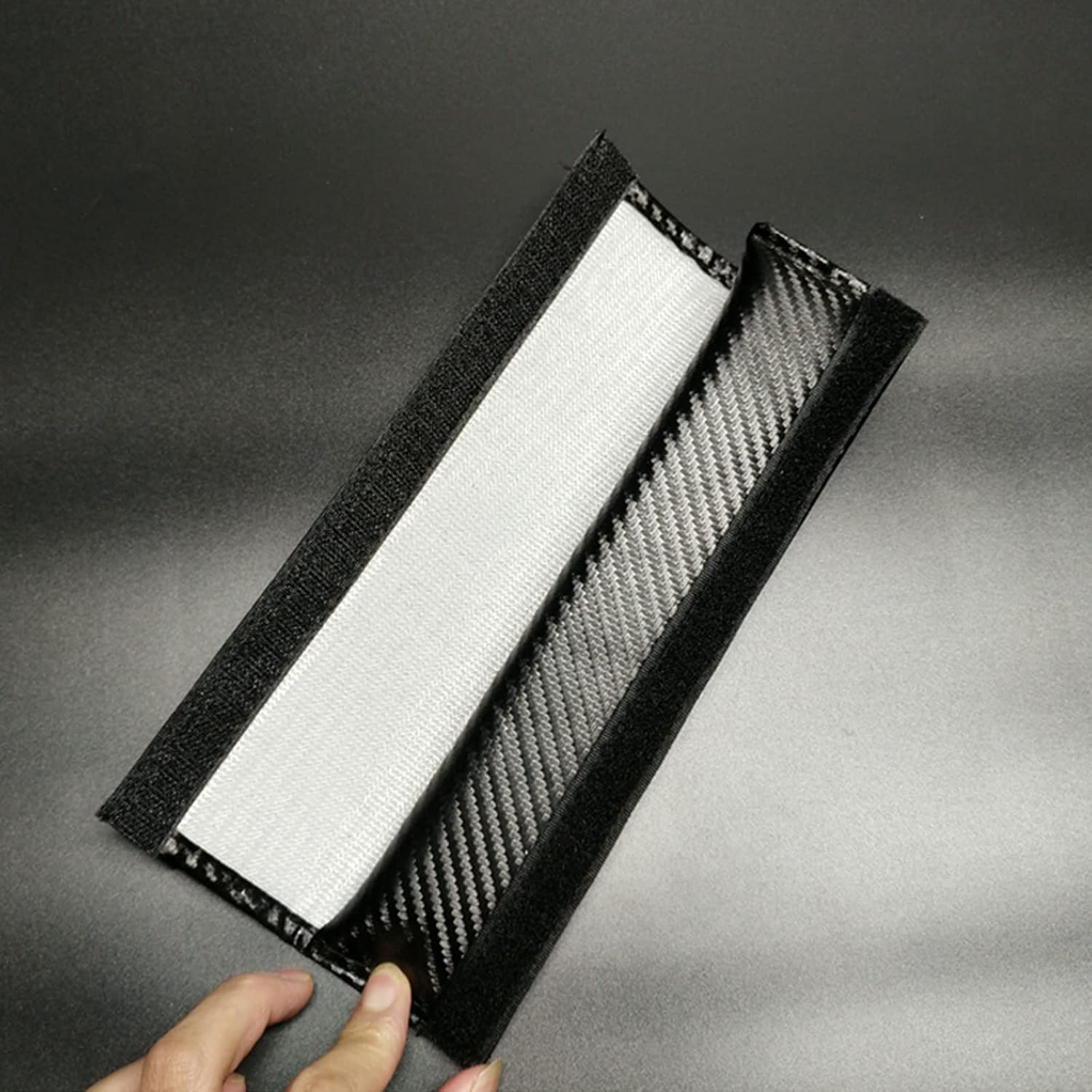 2Pcs Carbon Fiber Leather Car Seat Belt Shoulder Pad Protective Sleeves for Mitsubishi Outlander