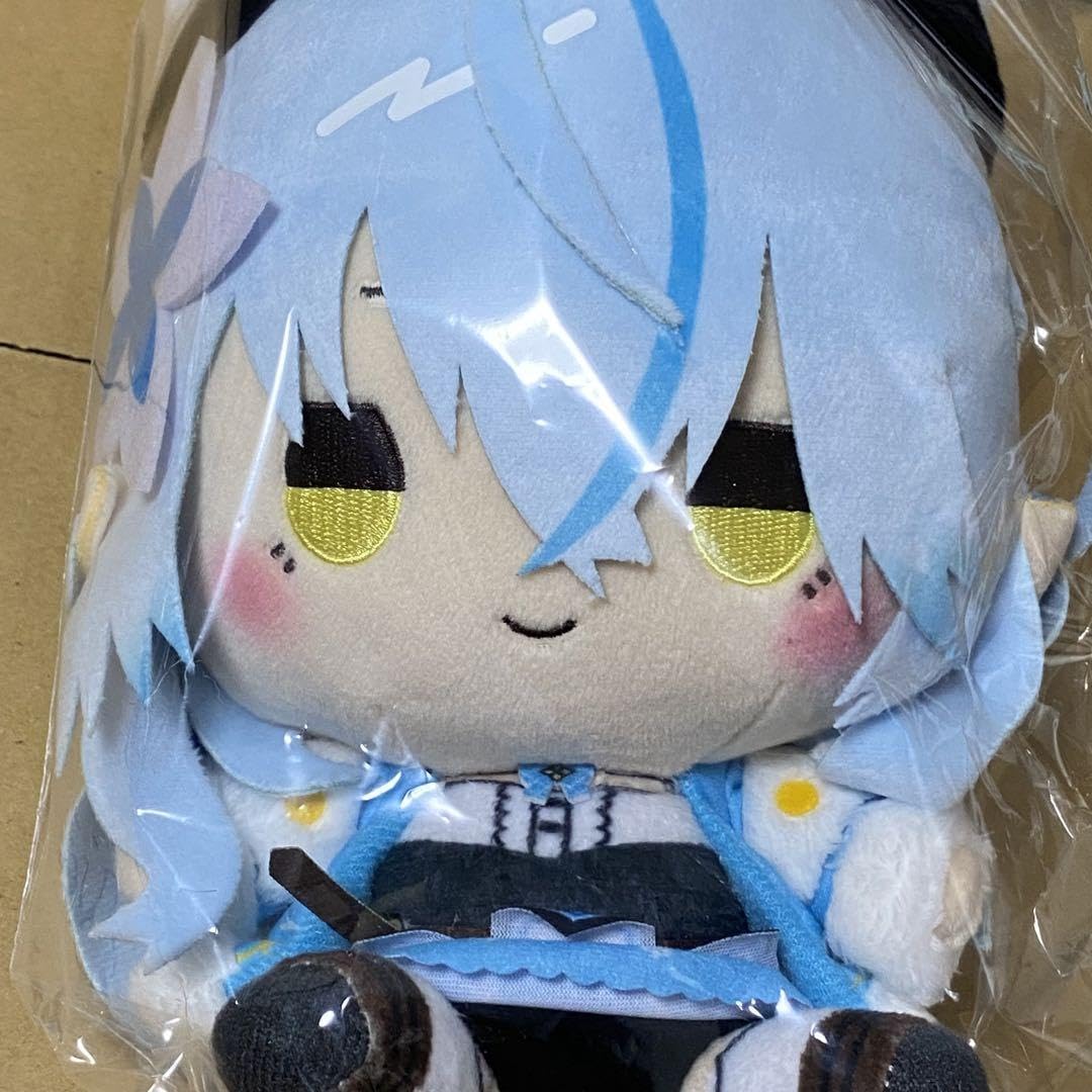 Amazon.co.jp: 雪花ラミィ もちどる ぬいぐるみ タペストリー