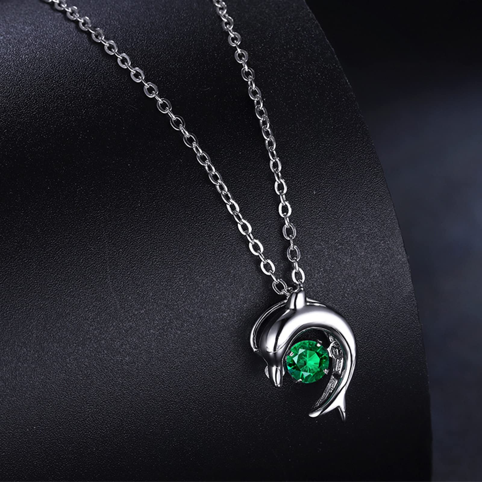 Halskette mit Anhänger aus 925er-Sterlingsilber für Damen, Delfin-Anhänger mit Smaragd, 0,25 ct. Anhänger-Halskette für Damen und Mädchen