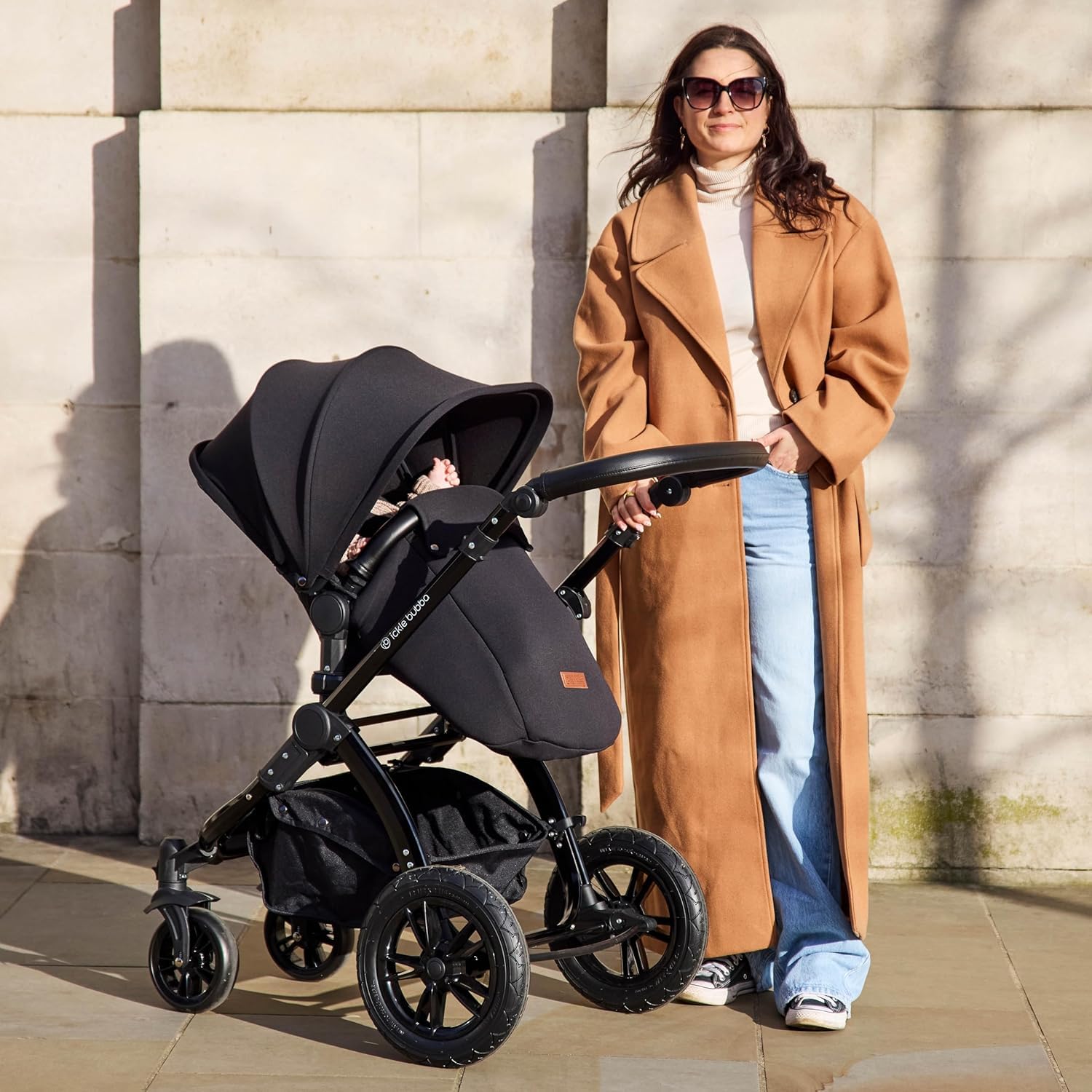 Système de voyage Ickle Bubba Stomp Luxe 12 pièces avec siège auto i-Size Nimbus et base ISOFIX pivotante à 180° – De la naissance à 22 kg (environ 4 ans) (Minuit/Beige, Châssis noir)