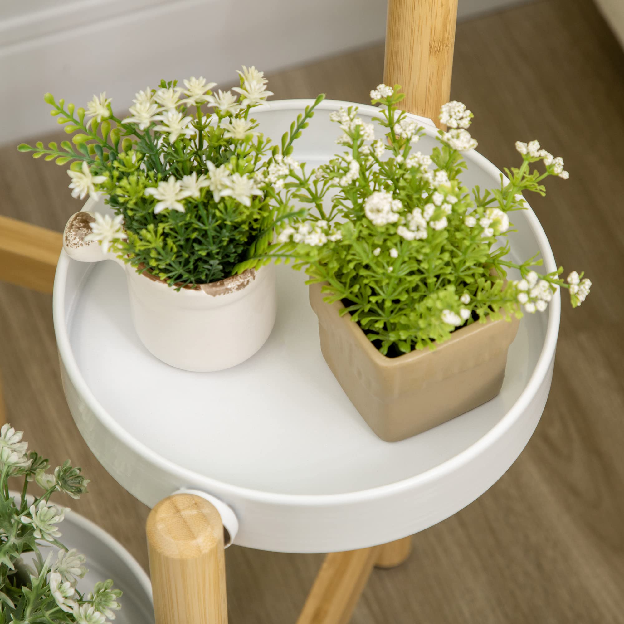 Outsunny Support pour plantes piédestal 4 niveaux 28 x 28 x 80 cm Blanc | Étagère à Fleurs, Étagères Rondes, Bambou et Métal, pour Extérieur Intérieur