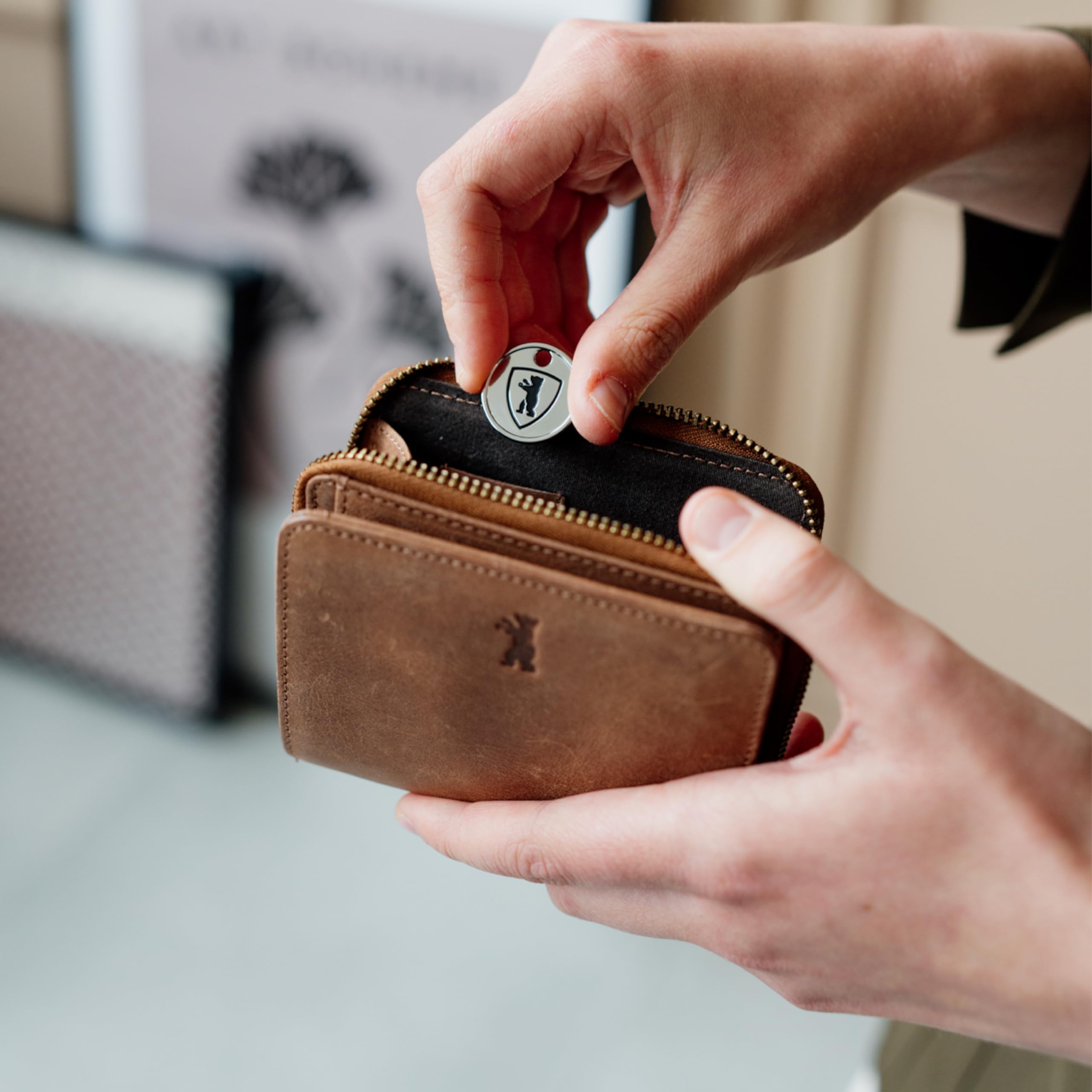 Berliner Bags Portfel Sara, mały portfel, portfel ze skóry, z ochroną RFID z certyfikatem TÜV, w zestawie pudełko na prezent, dla kobiet, brązowy, S, Klasyczny