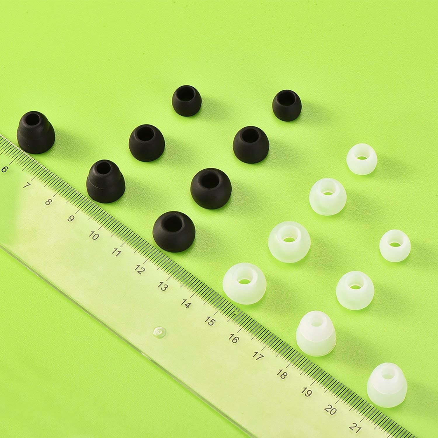 eBoot Replacement Silicone Eartips Earbuds for Powerbeats 2 Wireless, 8 Pairs