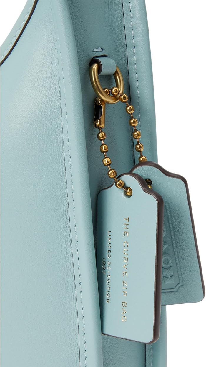 Женские сумки COACH Curve Zip — фото 4