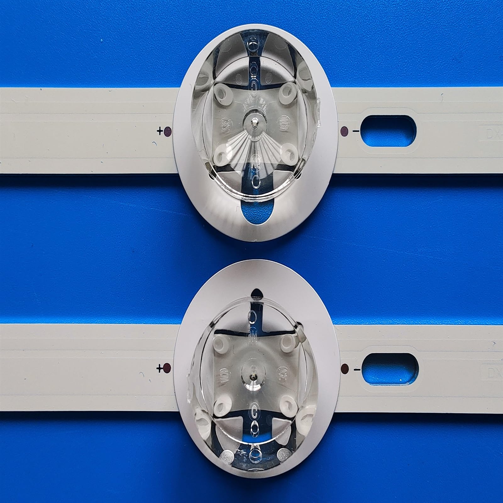 Striscia LED da 12 Pezzi/Kit Compatibile for PHI Lips 55 TV 55PUS8700 12 55PUS8700/12 LTA550FW01 SVS550AB5 REV7.1 7COB 140702 TX-55CR430B TX-55CR430E