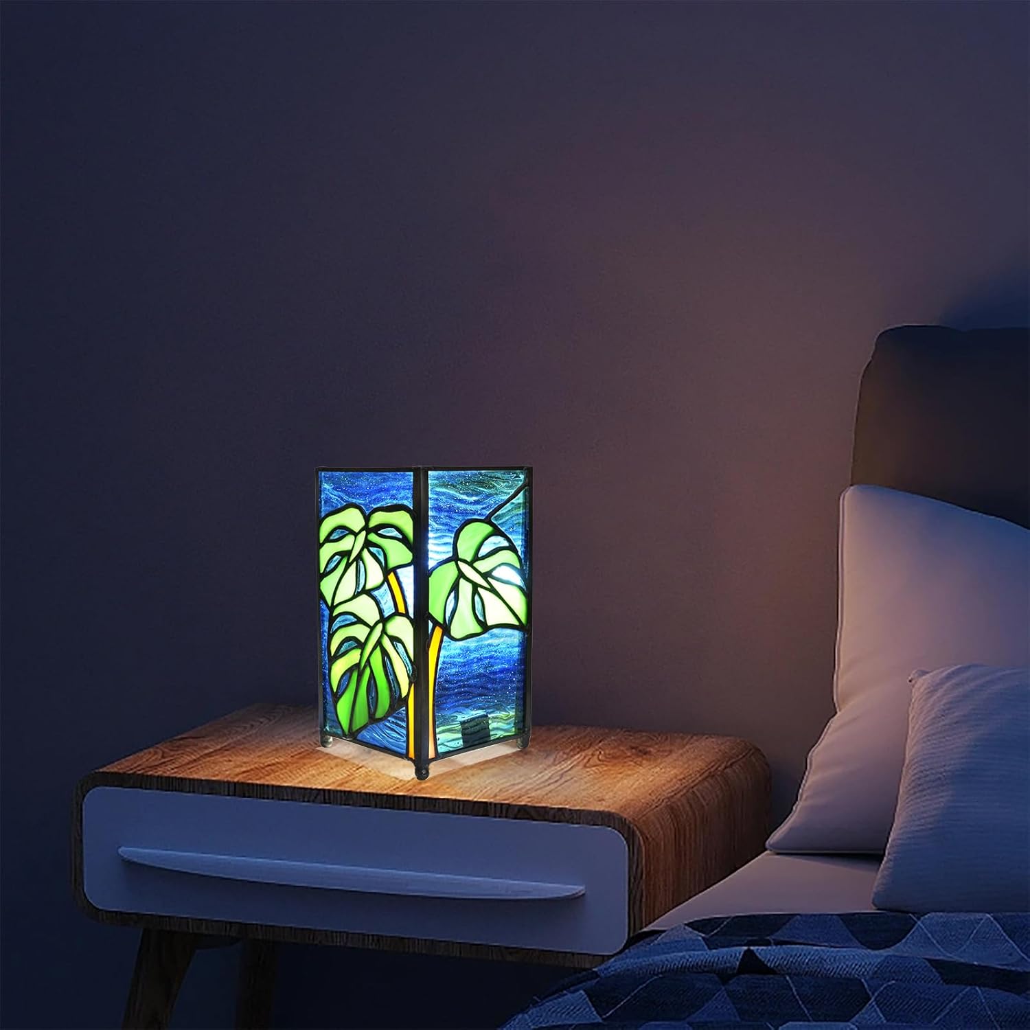 Tiffany Small Lamp Monstera Deliciosa Stained Glass Table Lamp Monstera Swiss Cheese Plant Mini Retro Accent Night Light for Home Decor Boys Girls Gifts