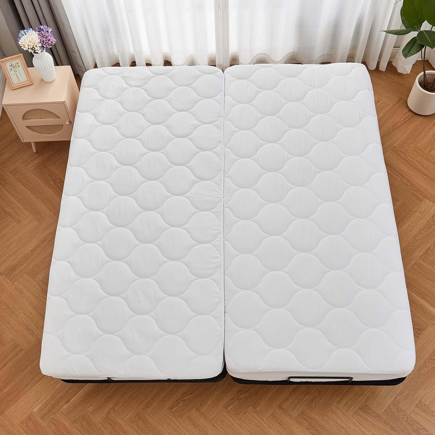 Kingnex Quilted Split King Mattress Topper Pad for Adjustable Bed Breathable Fitted Fluffy Pillow Top Mattress Pad