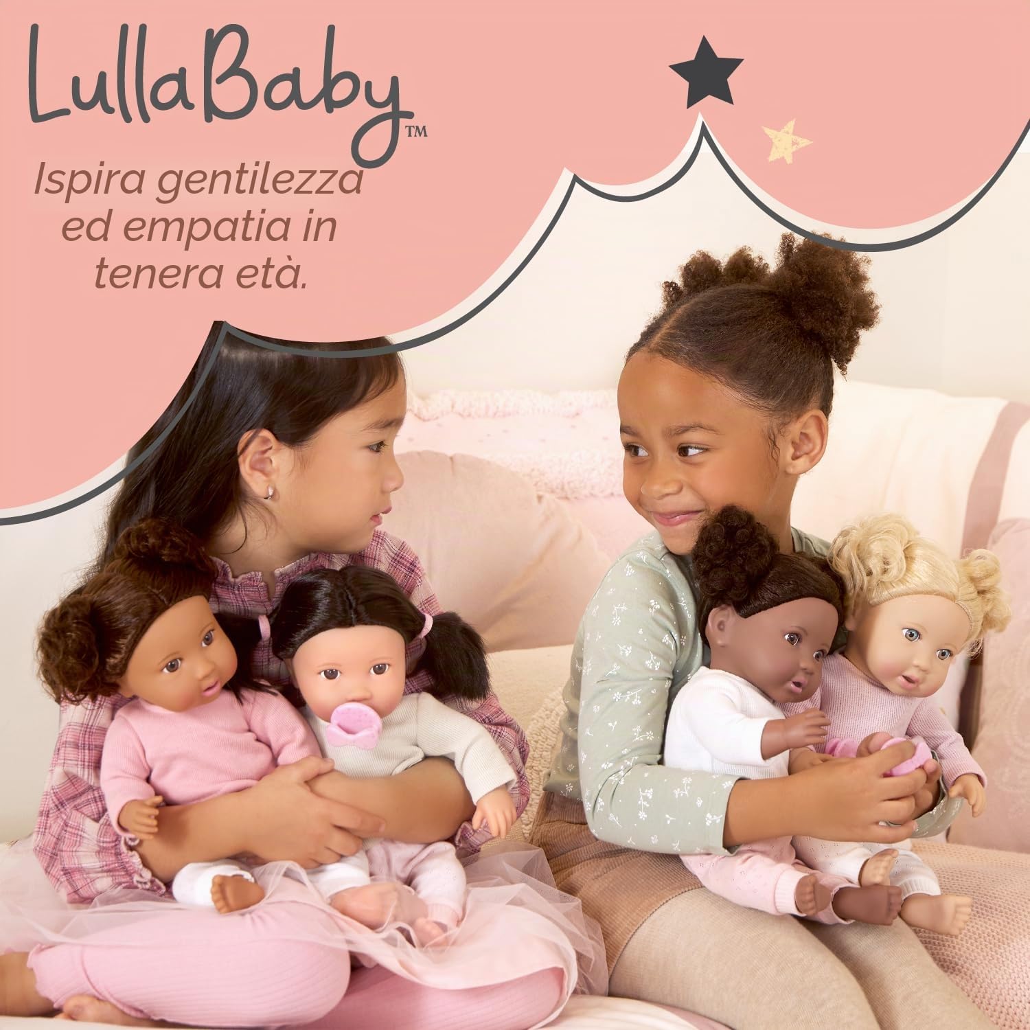 LullaBaby - Set di Bambole e Cuscini da Terra - Bambola realistica da 36 cm - Occhi Marroni e Corpo Morbido - Abbigliamento per Bambole con traversina Floreale, Fascia e succhietto - Bambini 2 Anni +