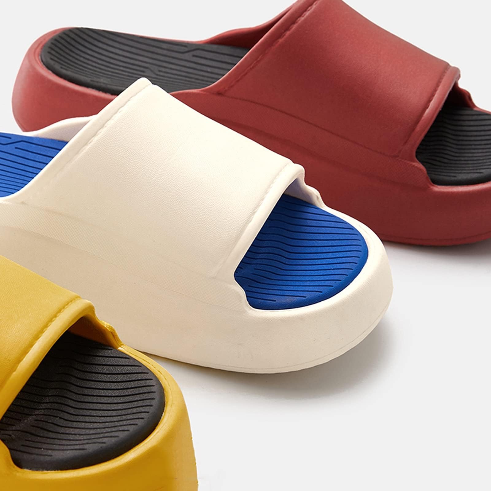 zapatillas de baño Zapatillas de aumento de hombres 3,5 cm de espesor Suelas de espesor Slippers Slippers de ducha de moda antideslizante Sandalias y zapatillas Sandalias y zapatillas Zapatillas de pl