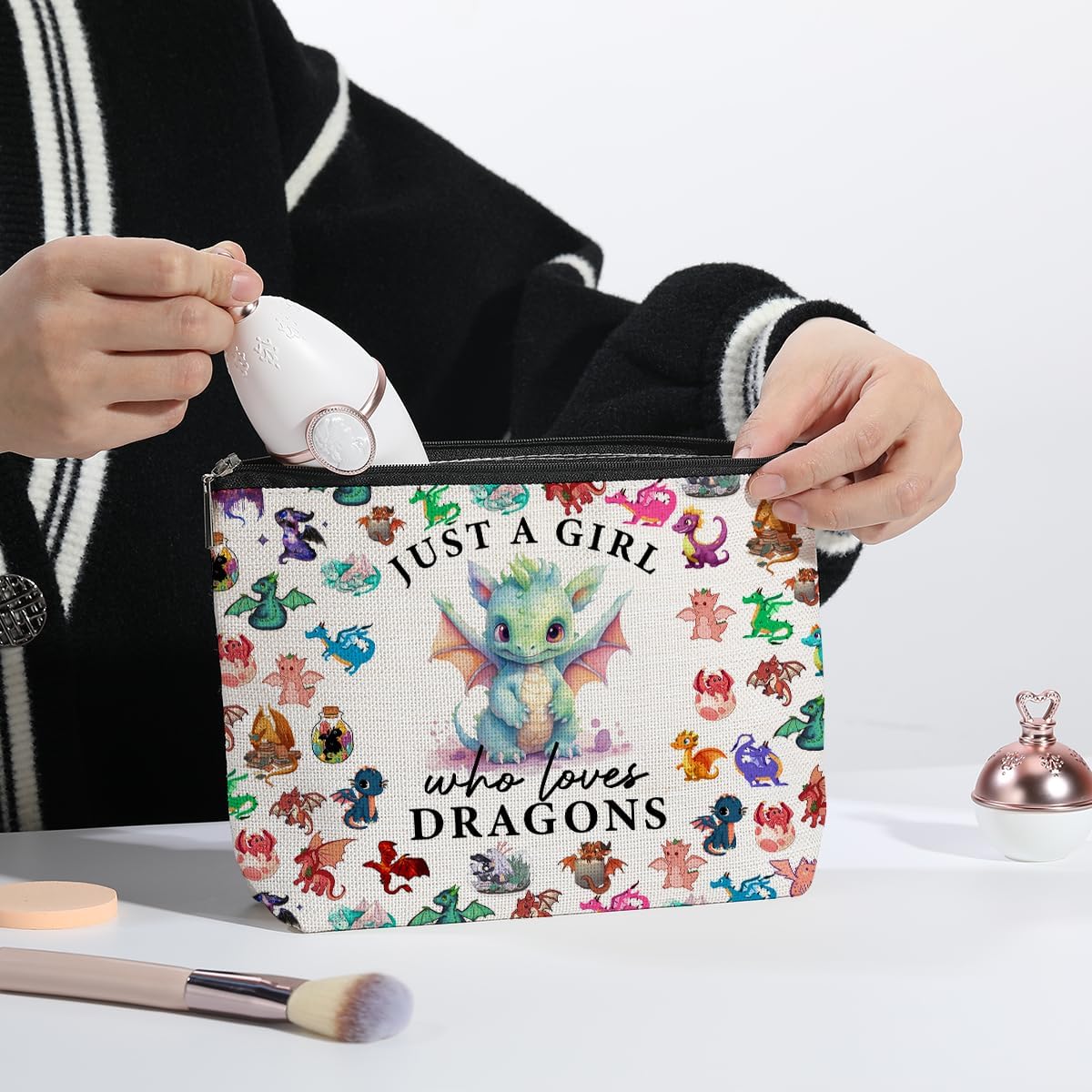 Dragon Gifts for Girls Dragon Lover Funny Dragon Makeup Bag Animal Lover Gift Birthday Christmas Gifts For Woman Her Daughter Friend Sister Animal Lovers Just A Girl Who Loves Dragons - Image 7