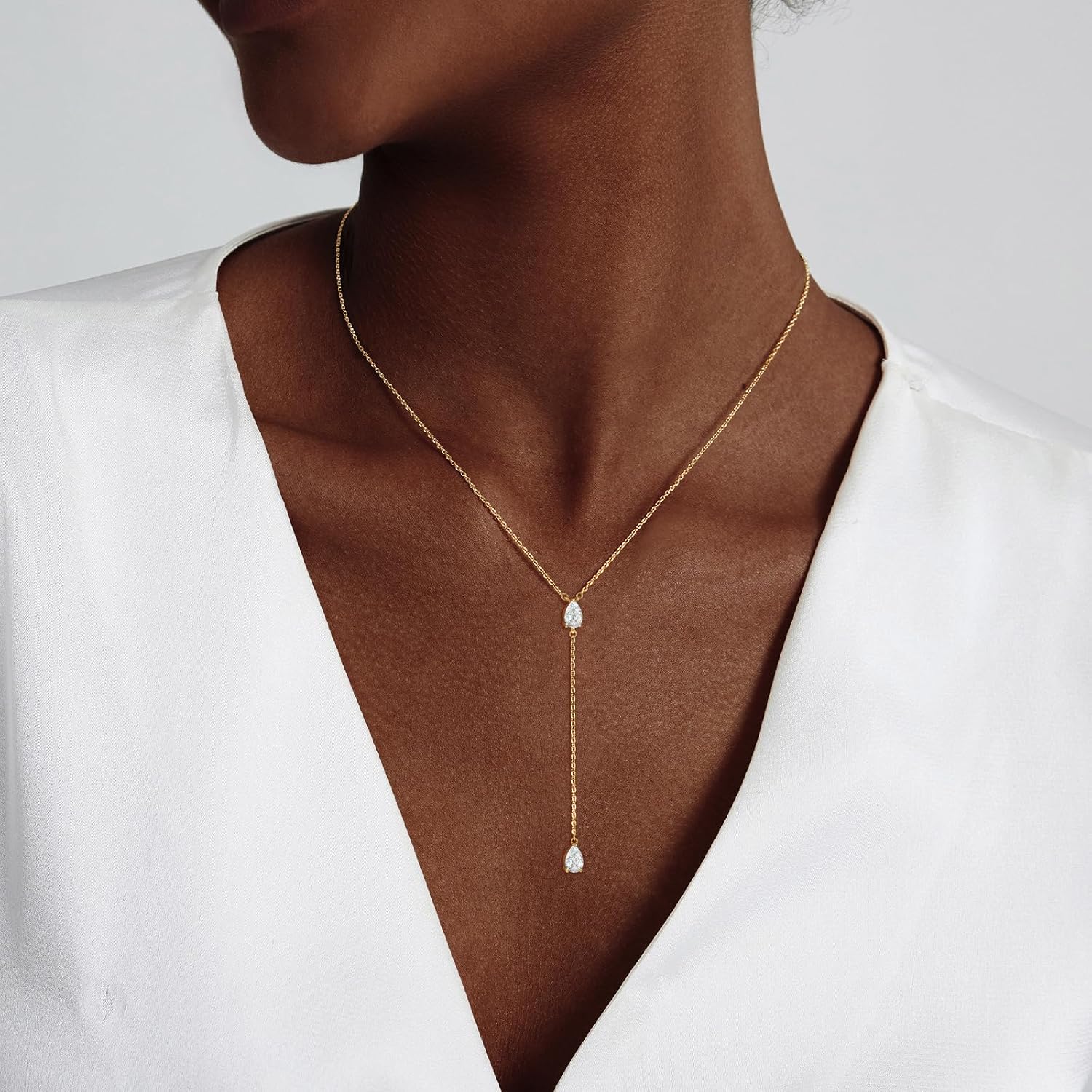 Luxval Diamond Pendant Gold Necklace for Women，Dainty 18k Gold Plated Choker Necklaces Simple Gold Jewelry Gifts for Women Girls