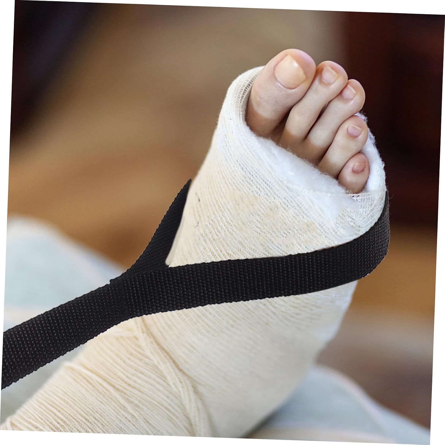 Elder Leg Lifter Strap Aid with Handgrip Foot Lifter Belt for Patient Care for Black Design for Elderly Disabled