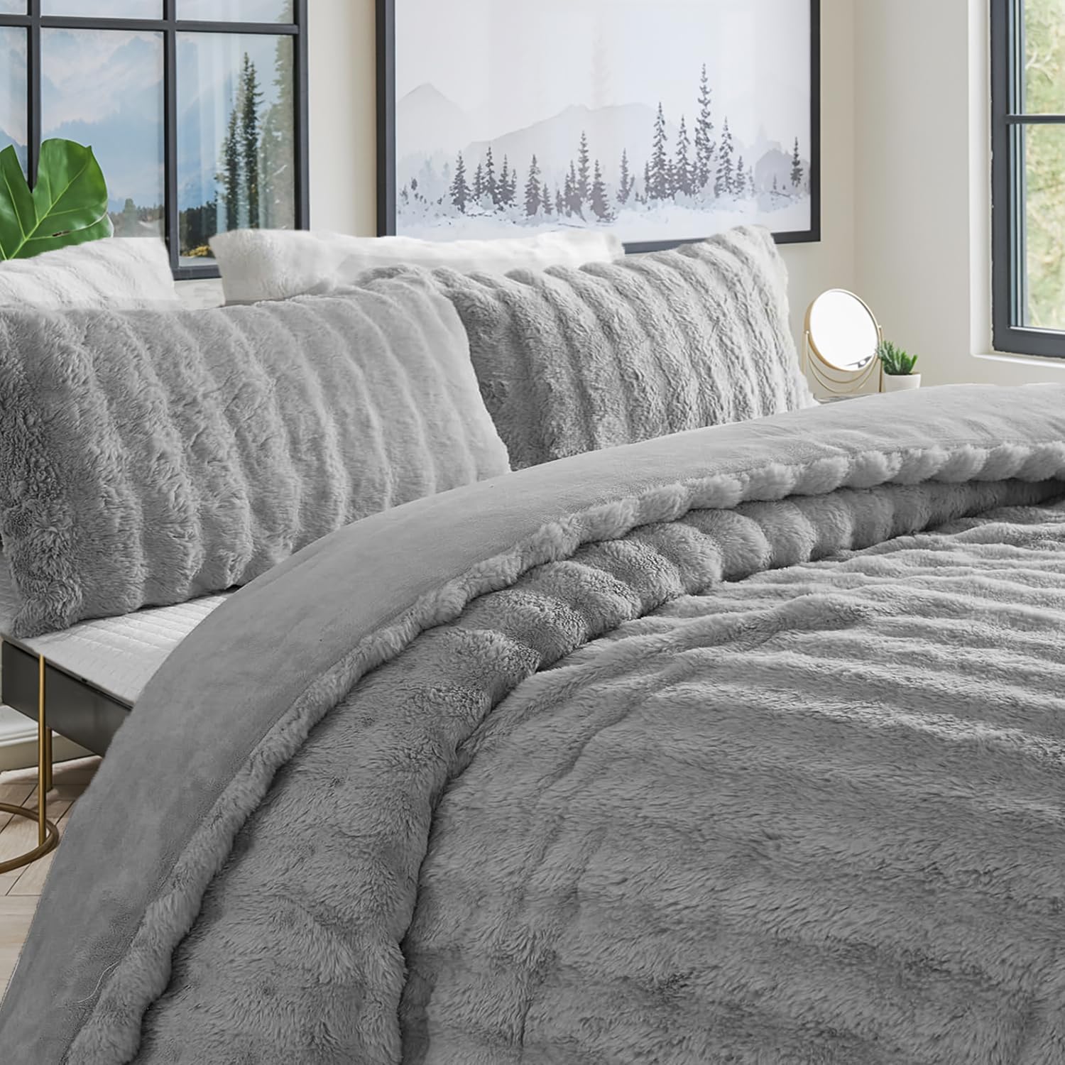 Bedbay Faux Fur Comforter Set King Size Plush Grey Fluffy Comforter Luxury Rabbit Fur Fuzzy Furry Bedding Set 3 Pieces Soft Warm Shaggy Velvet Reversible Quilt Duvet Set for Boys Girls Kids - Image 3