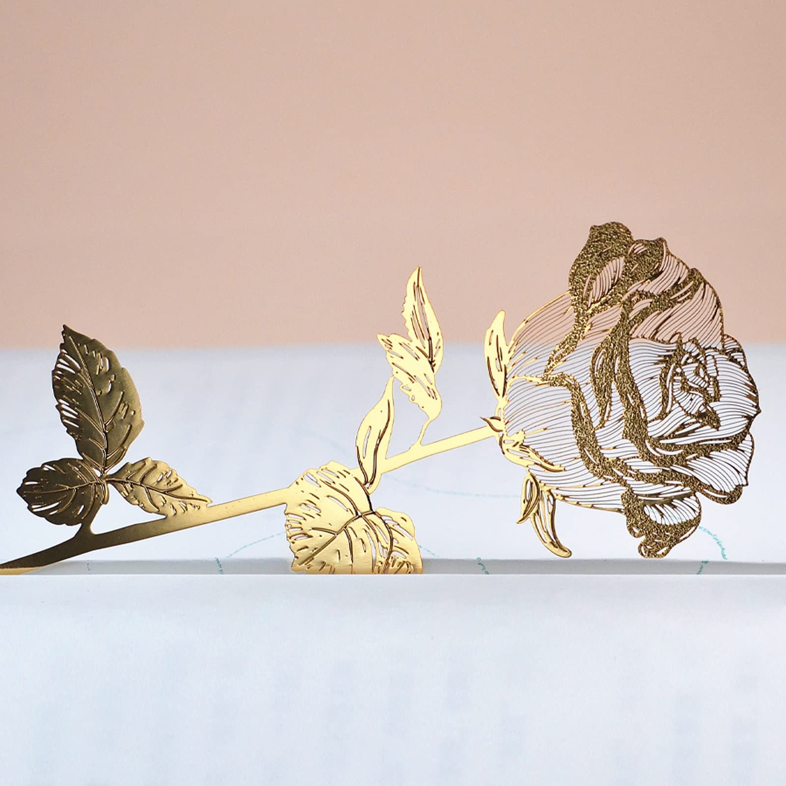 Signet Bookmark Rose Style Chinois Métal Hollow Bookmark Cadeau d'anniversaire for la Petite Amie à la Saint-Valentin signets pour Hommes Femmes