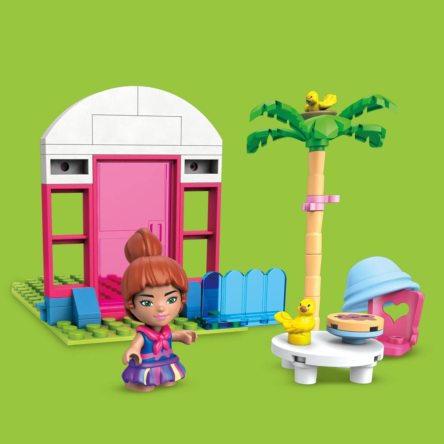 MEGA Construx Barbie Kids Building Toy Set, Malibu House with 303 Pieces, 2 Micro-Dolls, Furniture and Accessories, Ages 5+ Years