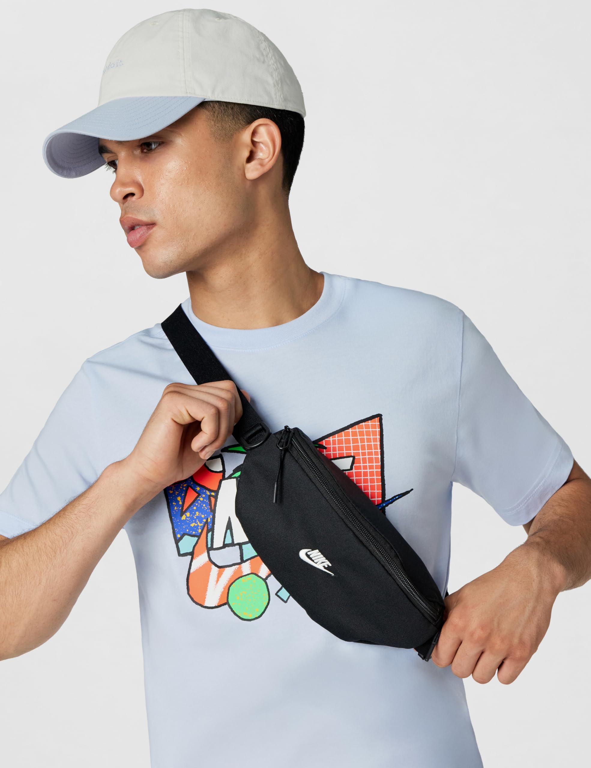 Nike Heritage 2.0 mała saszetka na pasek dla dorosłych, uniseks, 1 l, dla mężczyzn i kobiet, czarny/czarny/bia?y, Einheitsgröße, Odzież sportowa