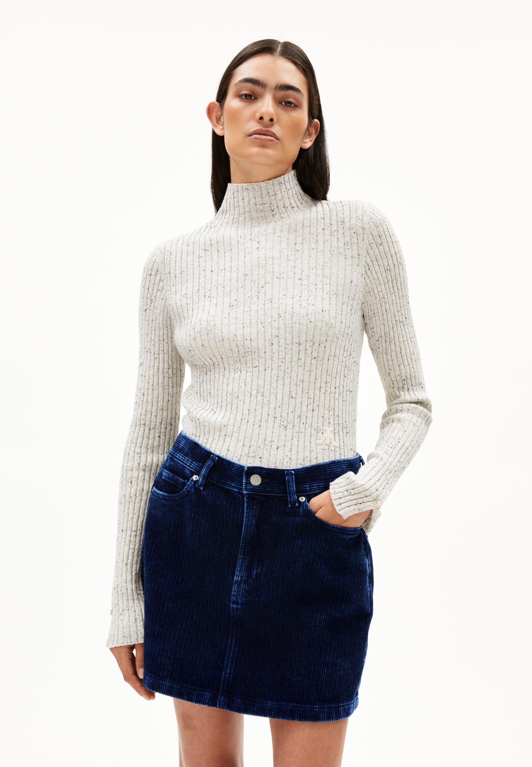 ARMEDANGELS Jersey para mujer de mezcla de lana orgánica reciclada, Aania Tweed Fitted
