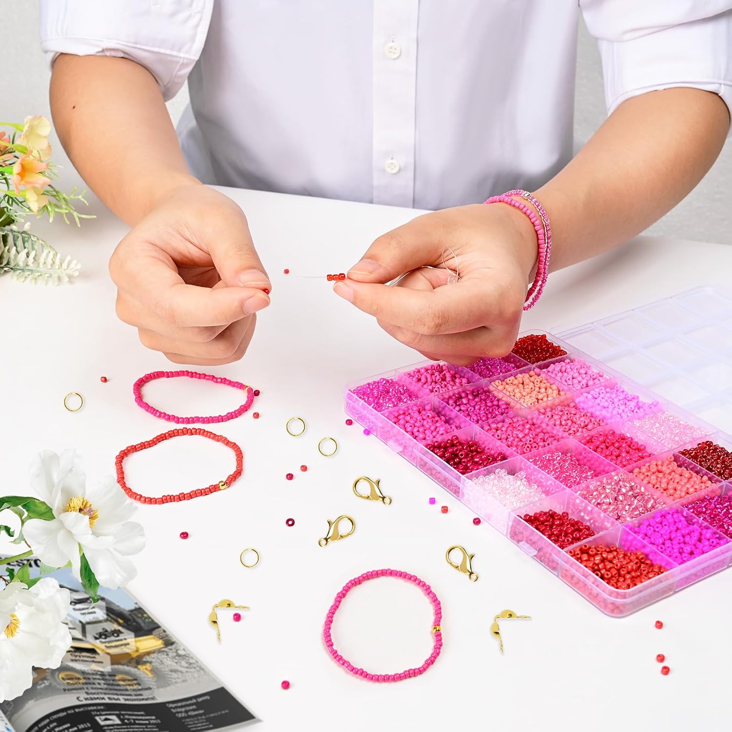 Vtssvow 3mm Glass Seed Beads for Bracelets Making, 24 Colors 10000pcs Friendship Bracelet Making Kit, Small Glass Beads for Jewelry Making (Mix 24 Color, Red and Pink) - Image 4