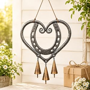 The Horseshoe Heart Wind Chime, Handmade Metal Lucky Love Wind Chimes with 3 Bells, Rustic Outdoor Hanging Decor for Patio Porch Garden Yard Balcony, Unique Gift for Mom Women Wife (1pcs)