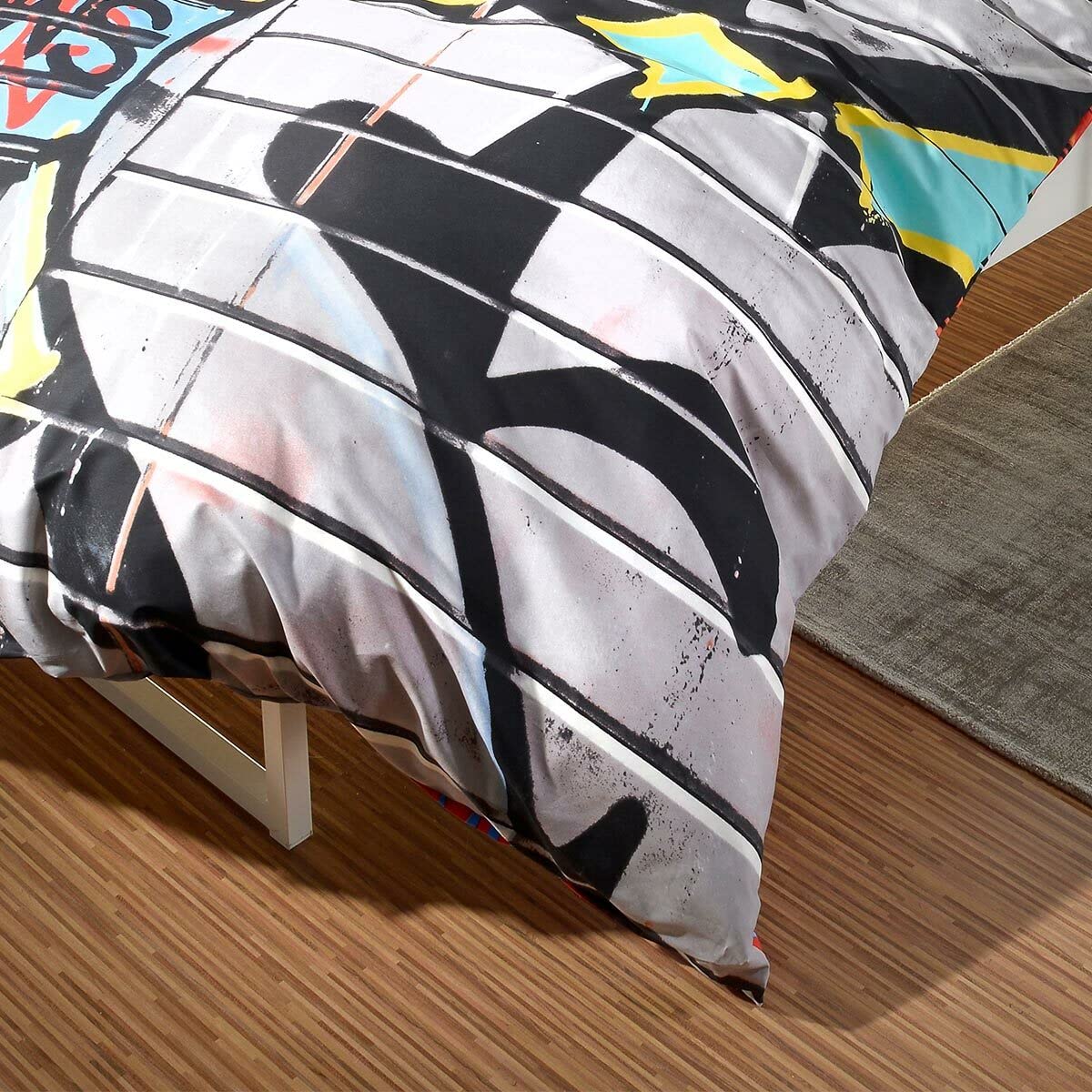G BETTWARENSHOP Renforcé Bettwäsche Set Graffiti • mega Coole Bunte Jugendzimmer Bettwäsche NYC Street Art Design in 100% Baumwolle mit Reißverschluss • 155x220 cm + 80x80 cm