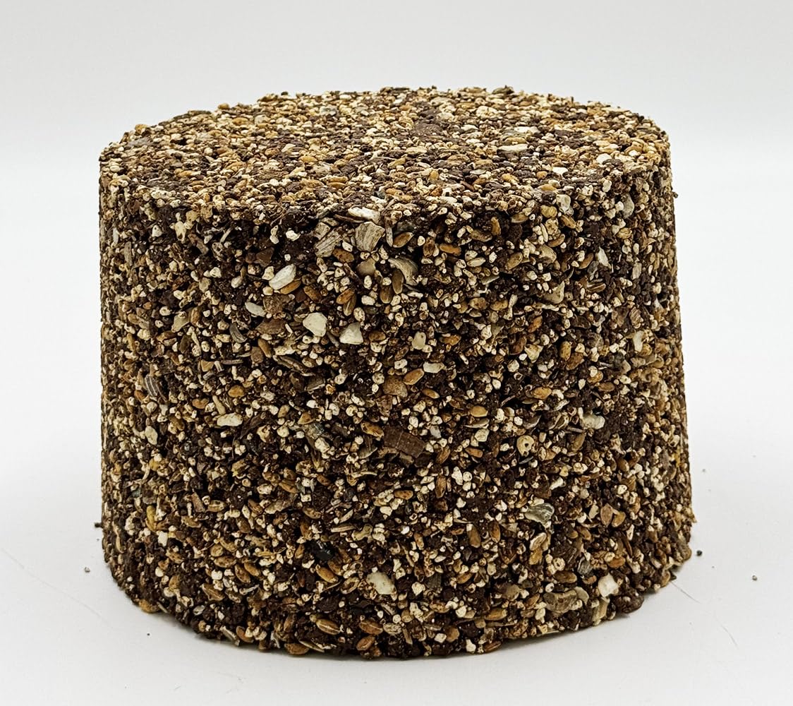 Poultry Block - Bloque de Alimento para Gallinas Rico en Calcio, Vitaminas y Cereales para el Bienestar Animal y Producción Optima.